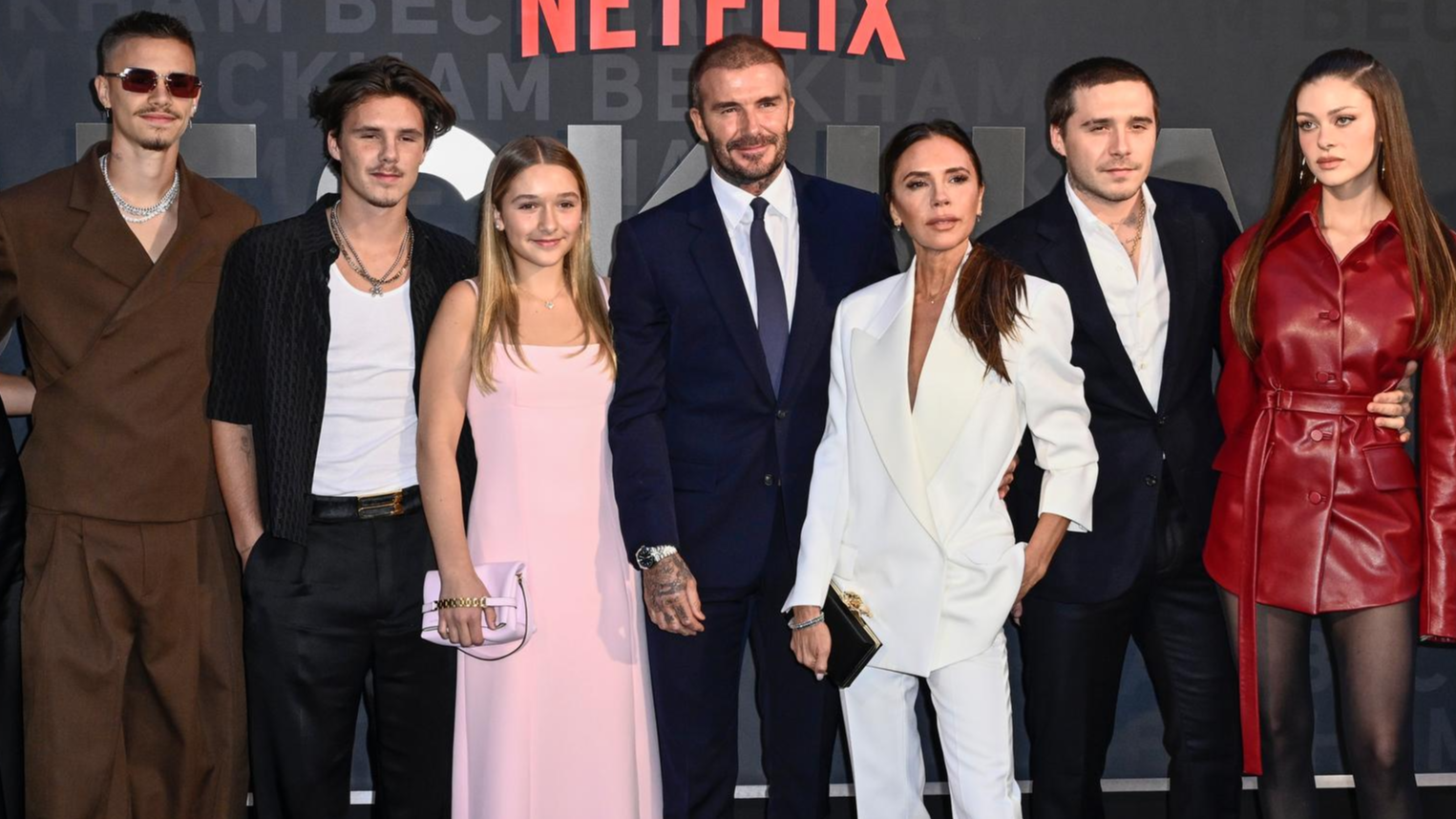 Ромео, Круз, Харпер, Дэвид, Виктория и Бруклин Бекхэм, Никола Пельтц. Фото: Getty Images