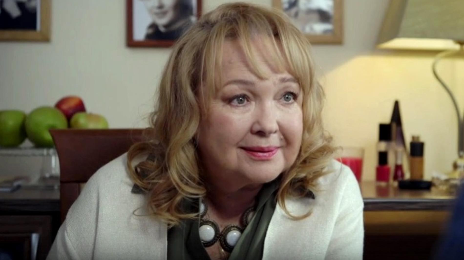 Наталья Гвоздикова. Фото: Кадр из сериала «Кулагины» (2021)