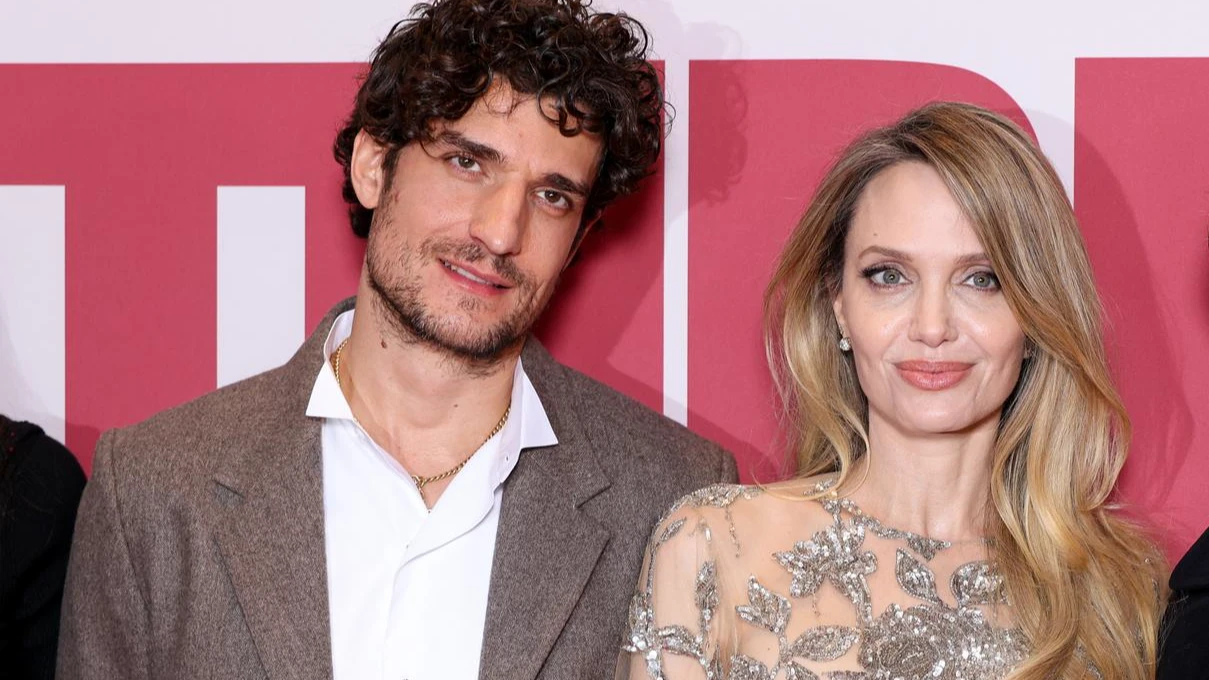 Луи Гаррель и Анджелина Джоли. Фото: Getty Images