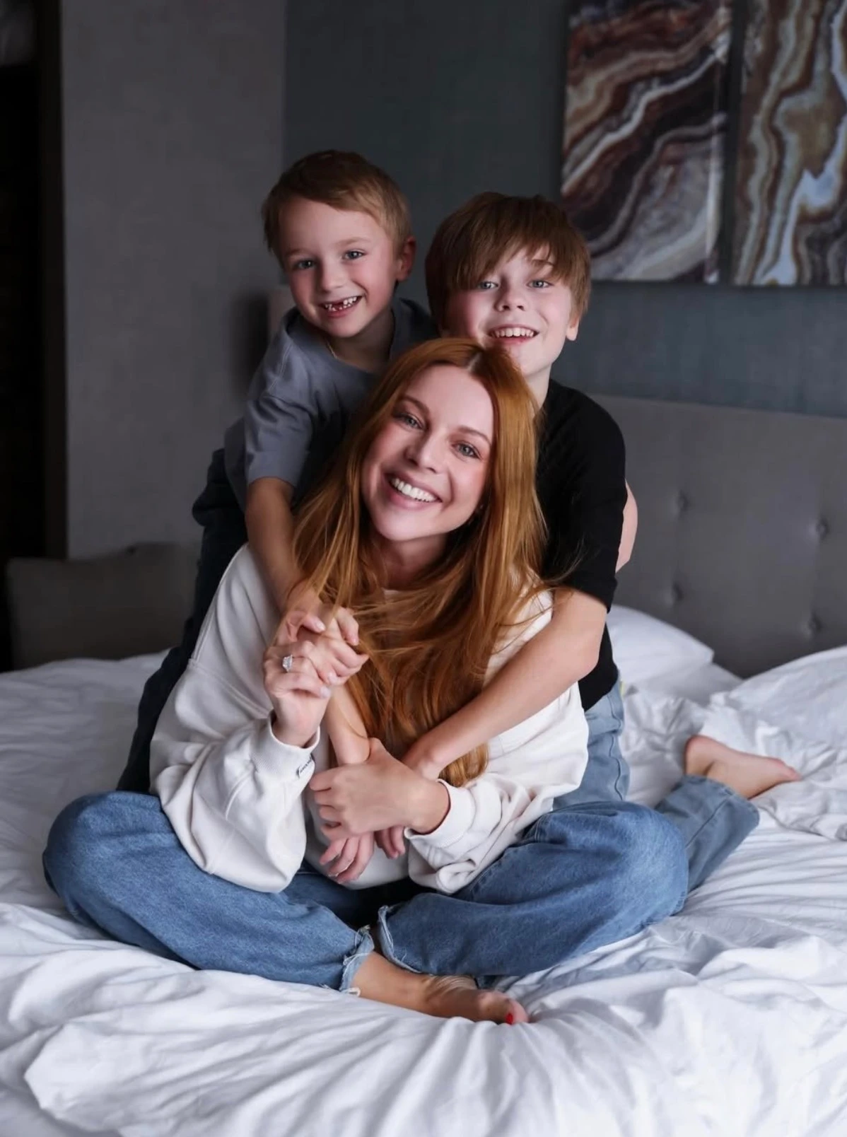 Наталья Подольская с сыновьями. Фото: Соцсети Натальи Подольской