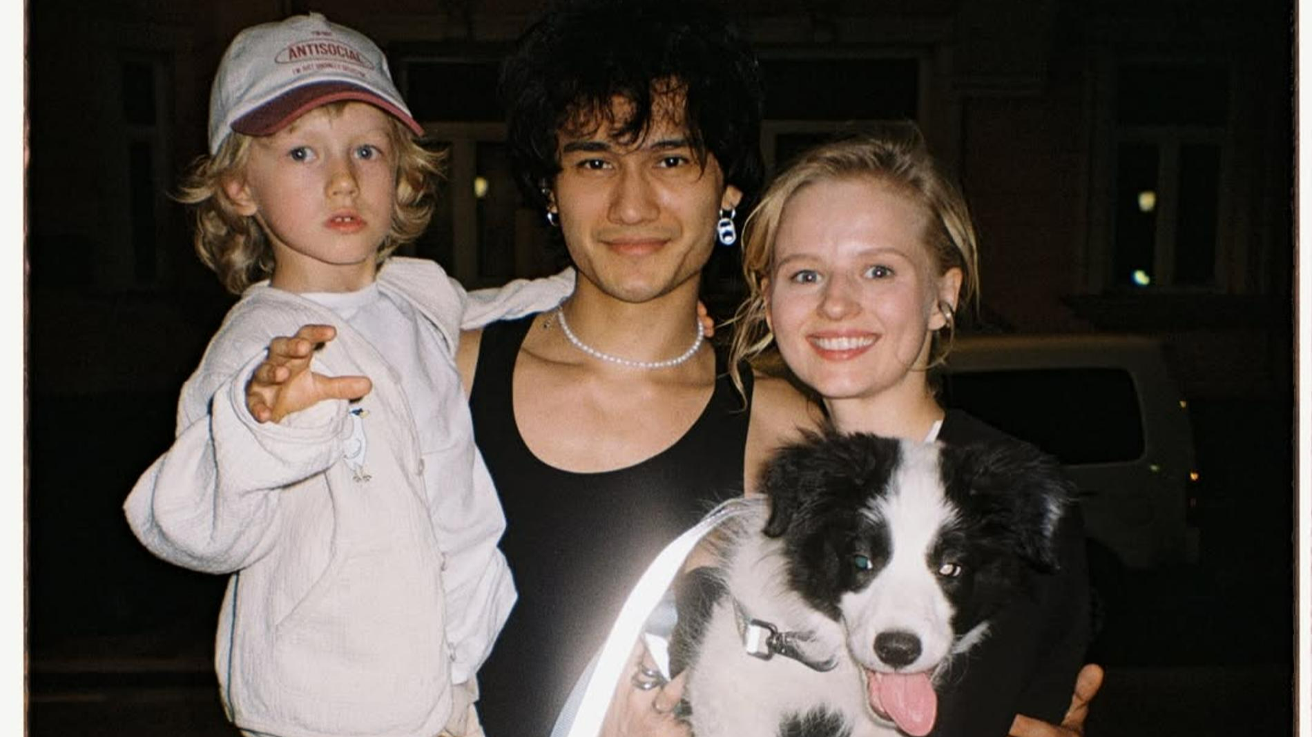 Саша Бортич с сыном и Давидом Сократяном. Фото:  Инстаграм (запрещён в РФ) @bortich