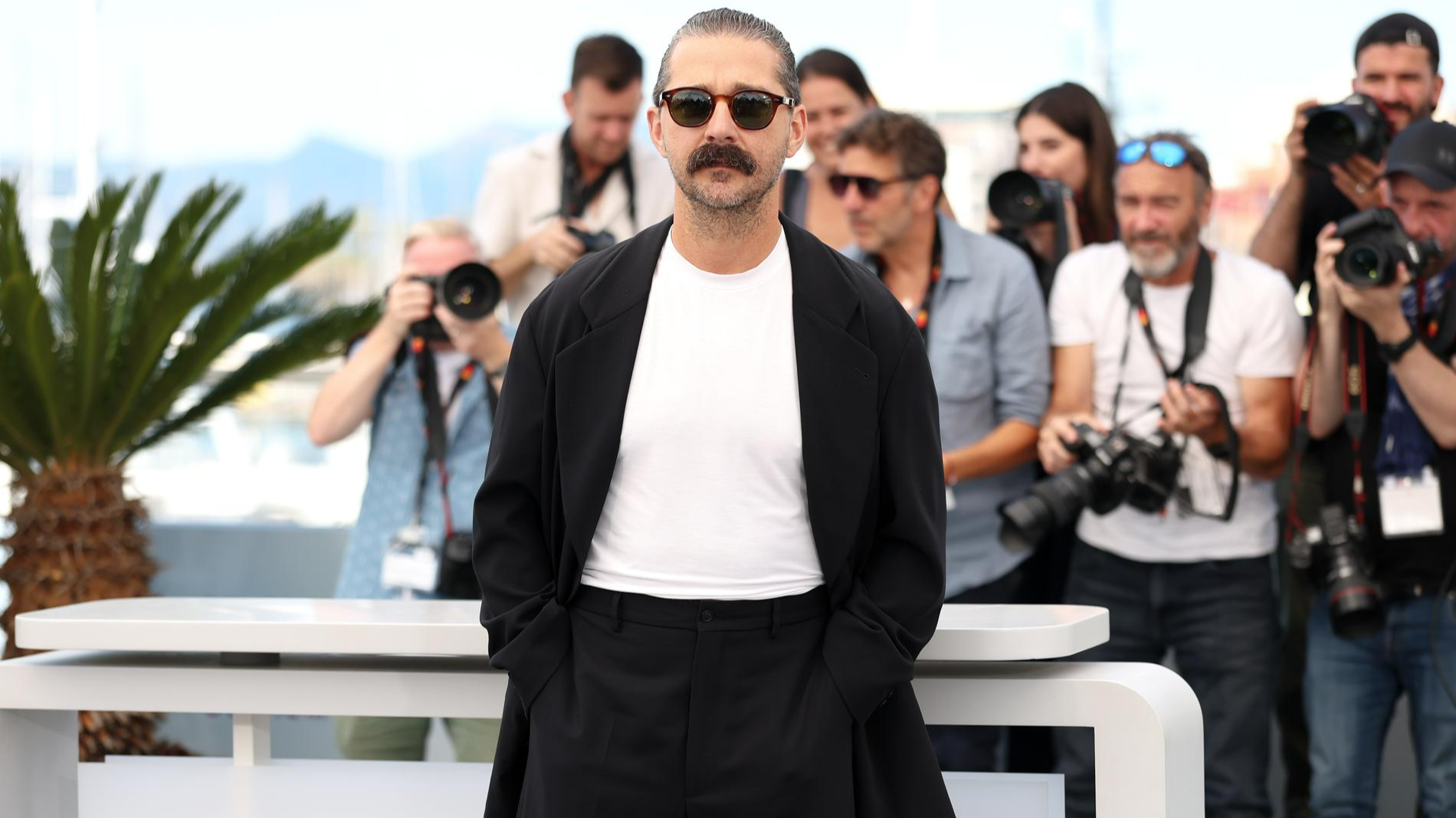 Шайа Лабаф. Фото: Getty Images