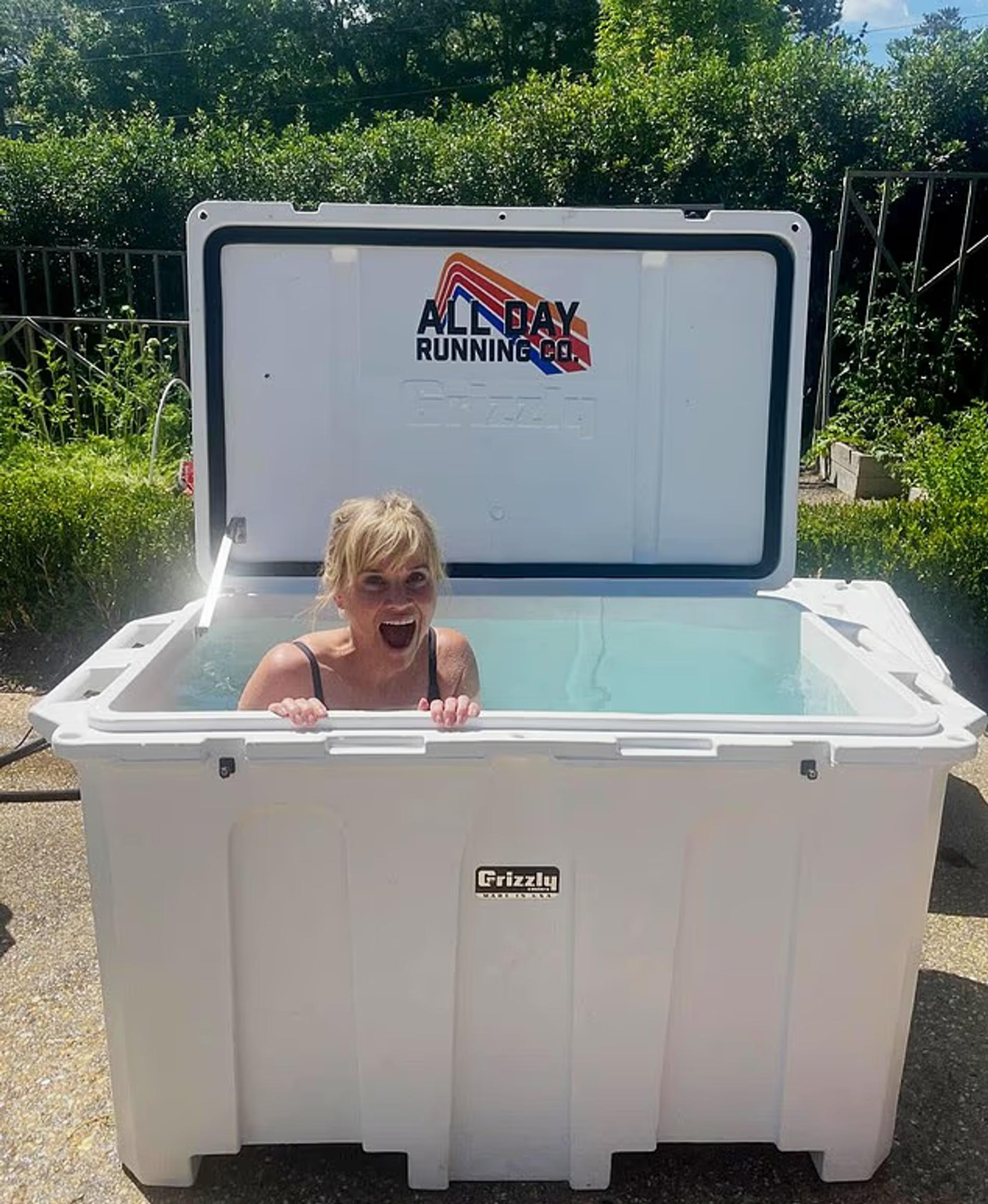 Фото: Инстаграм (запрещён в РФ) @reesewitherspoon