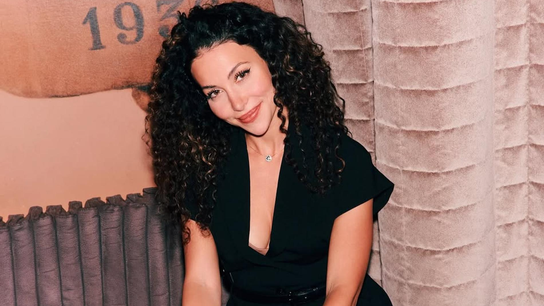 Зепюр Брутян. Фото: Инстаграм (запрещён в РФ) @zepyur_brutyan