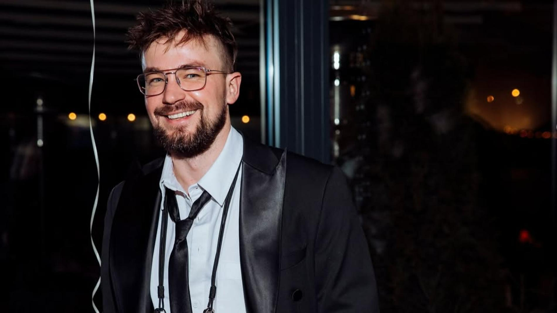 Александр Петров. Фото: Инстаграм (запрещён в РФ) @actorsashapetrov