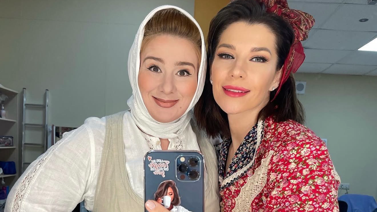 Юлия Куварзина и Екатерина Волкова. Фото: Инстаграм (запрещён в РФ) @ykuvarzina_official