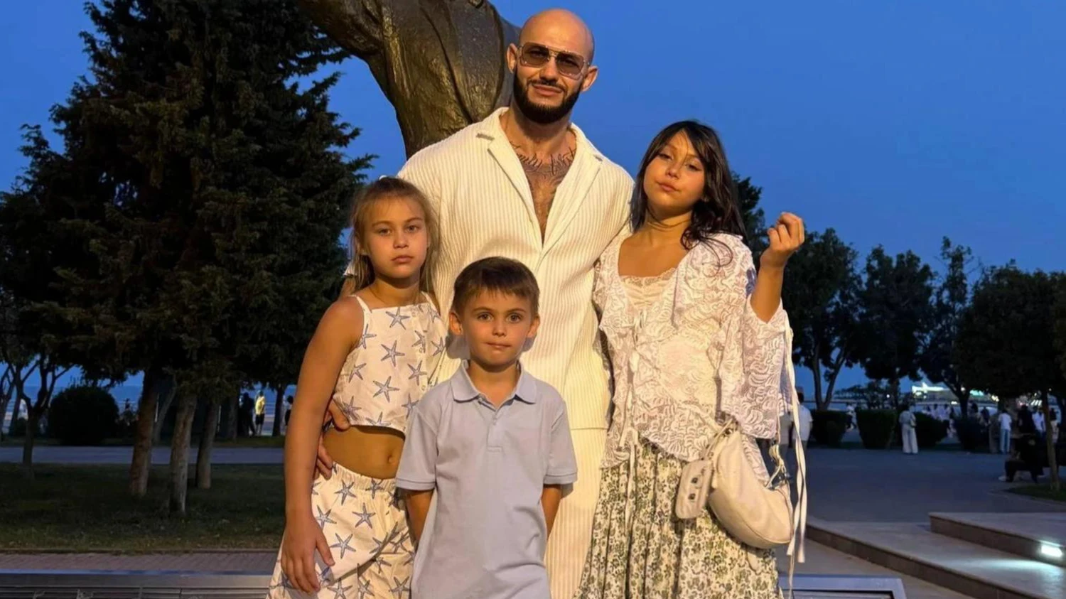 Джиган с детьми. Фото: ТГ-канал @geegunchill