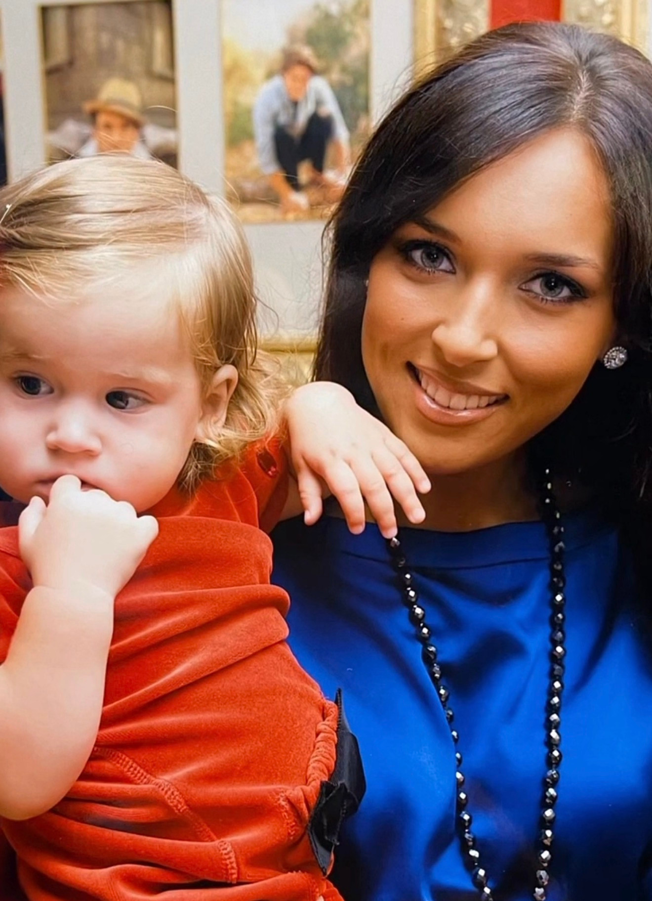 Алсу с дочерью. Фото: Instagram (Запрещён в РФ) @alsou_a