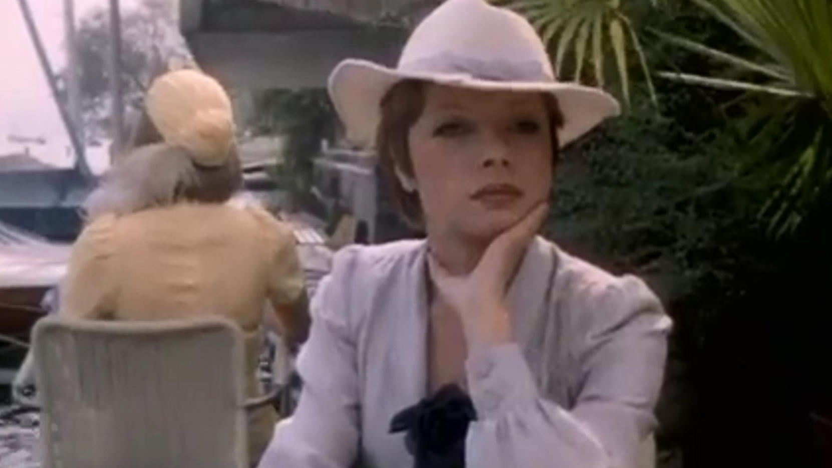 Валентина Игнатьева. Скриншот: х/ф «Бархатный сезон» (1978)