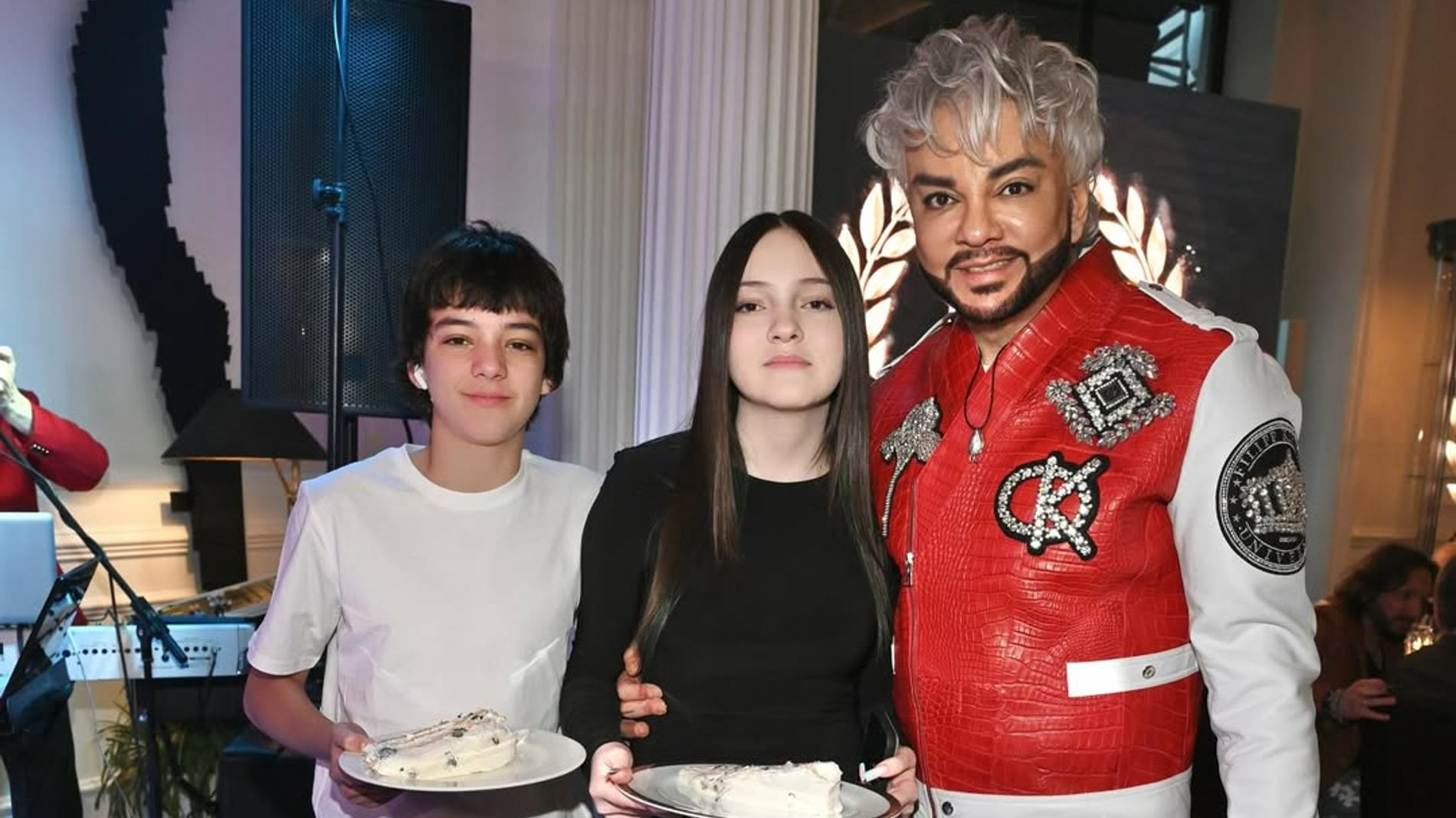 Филипп Киркоров с детьми. Фото: Инстаграм (запрещён в РФ) @fkirkorov