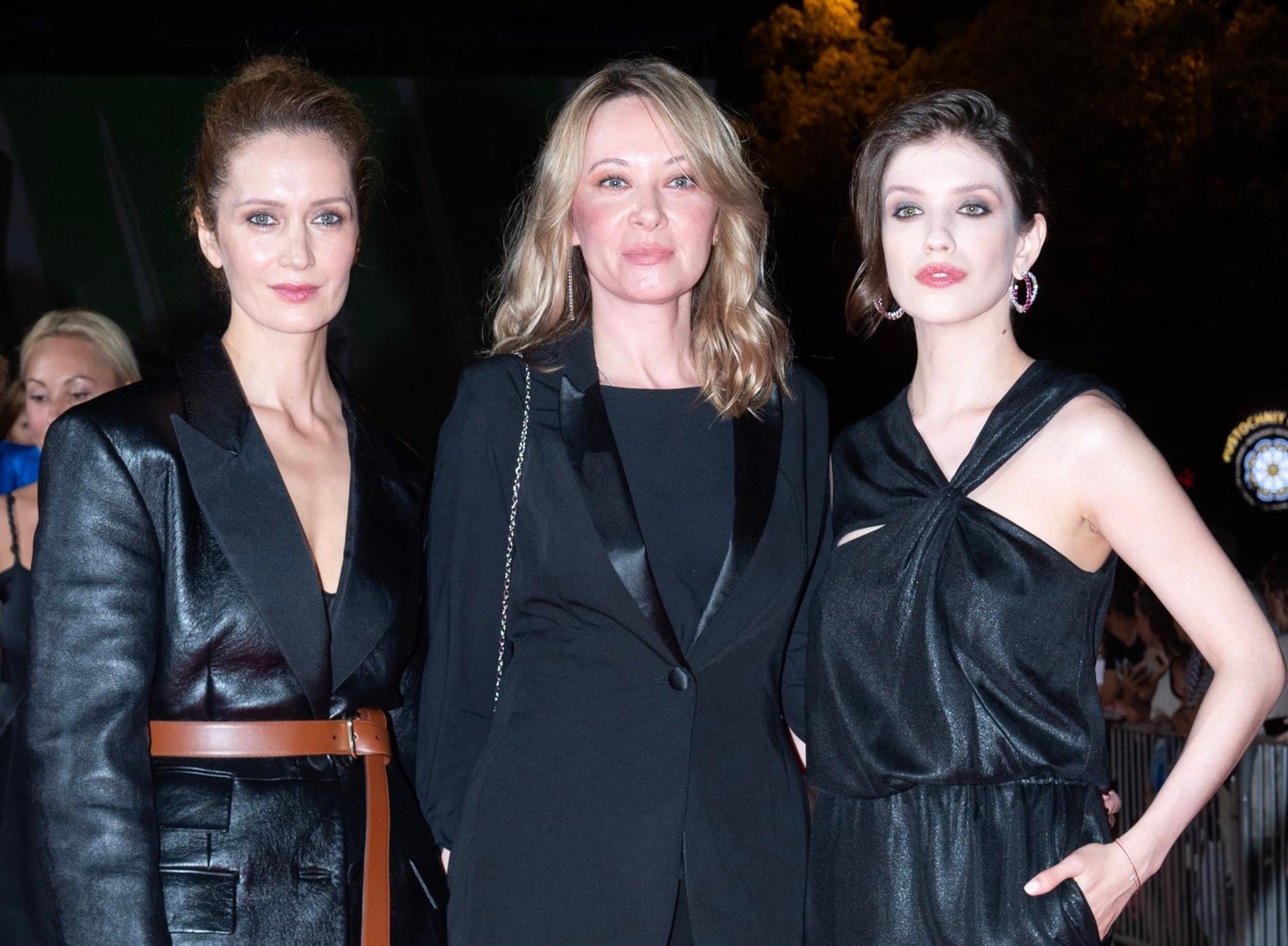 Виктория Исакова, Ангелина Никонова, Анна Чиповская