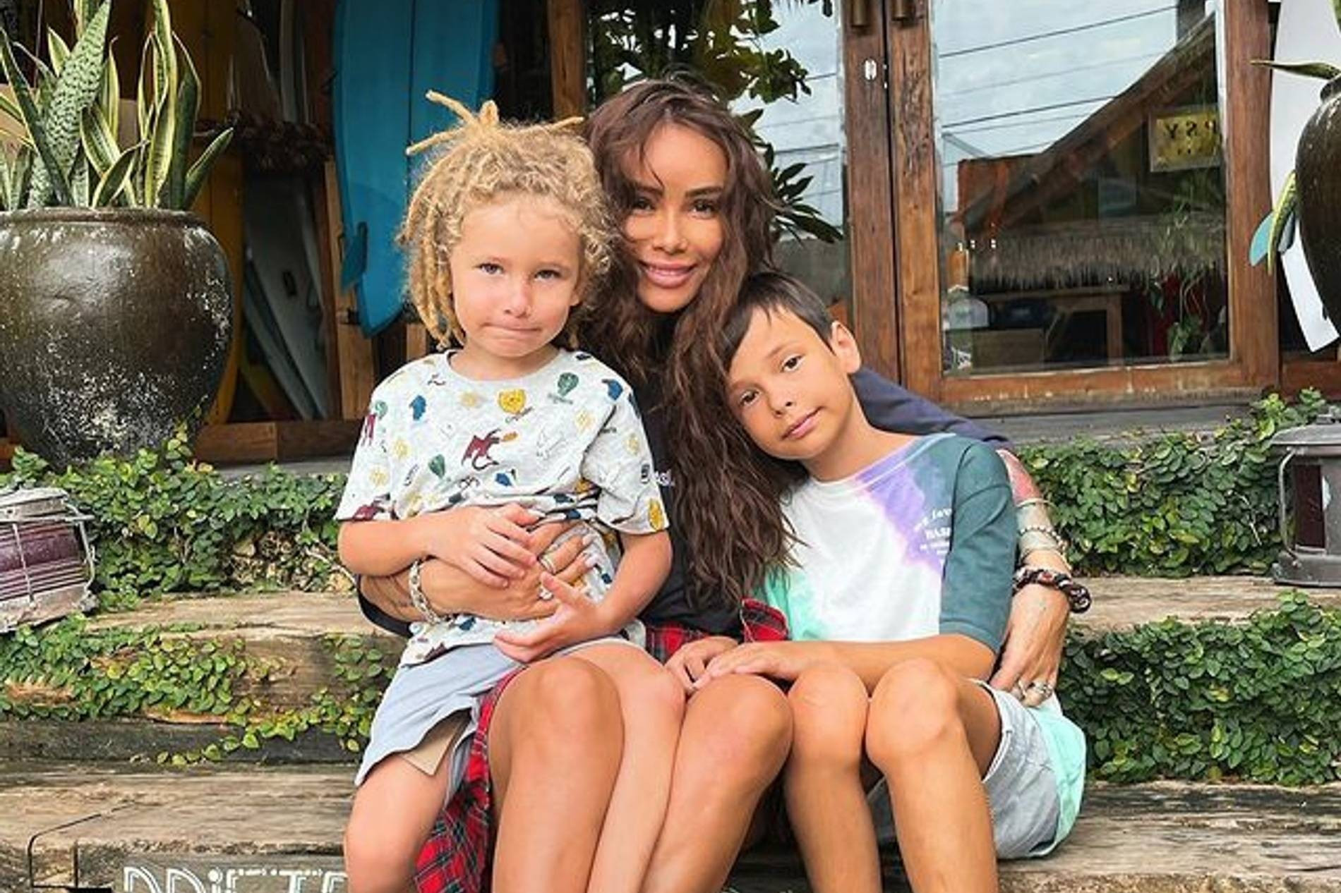 Фото: @aizalovesam