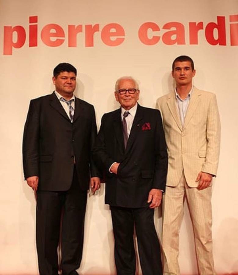 Вадим и Алмаз Хусаиновы с Пьером Карденом. Фото: Вконтакте Вадима Хусаинова