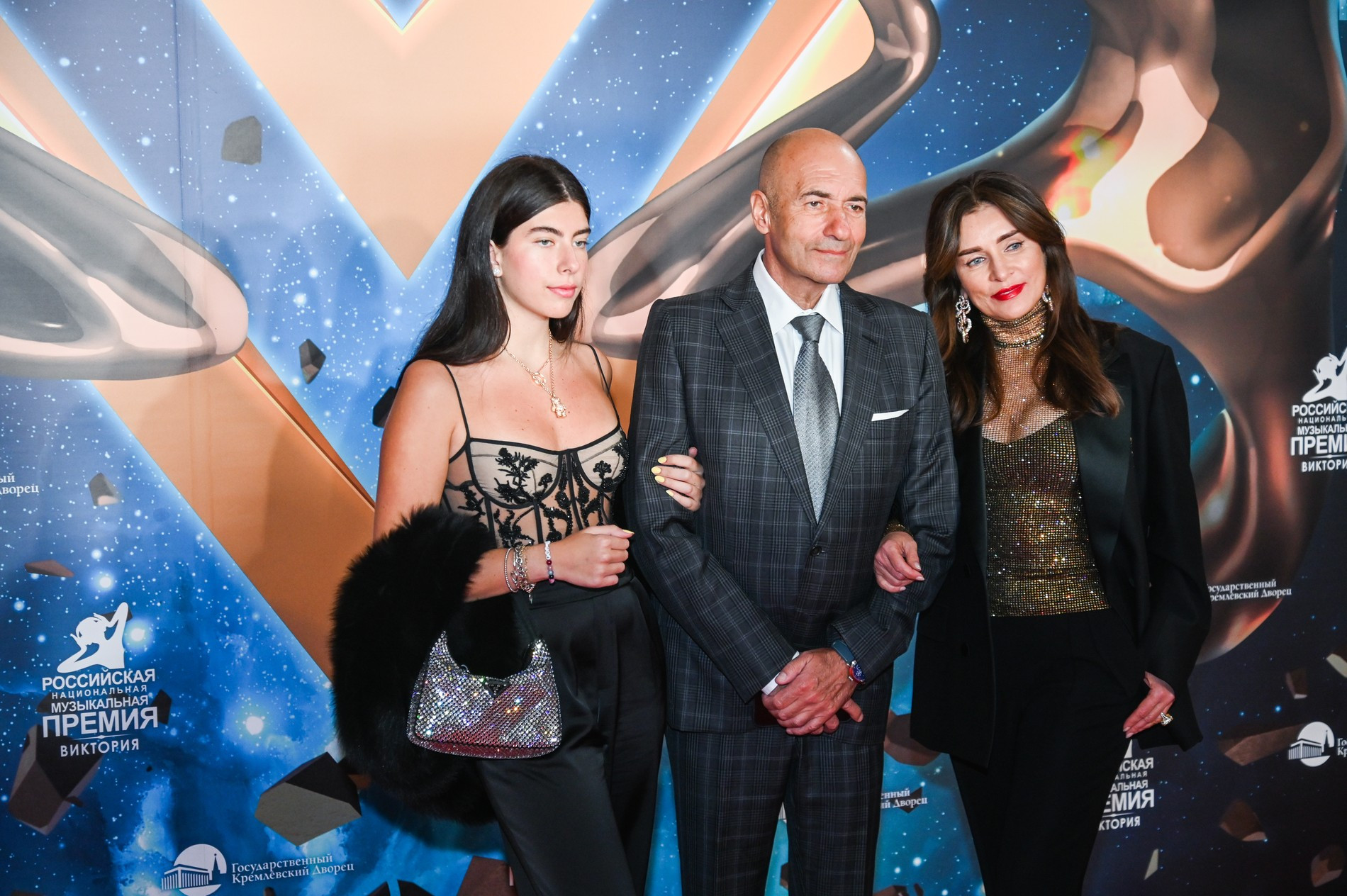 Игорь Крутой с семьей