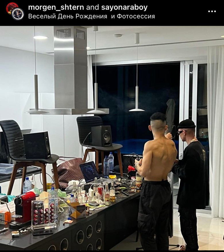 Фото: Инстаграм (запрещен в РФ) / @morgen_shtern и @sayonaraboy