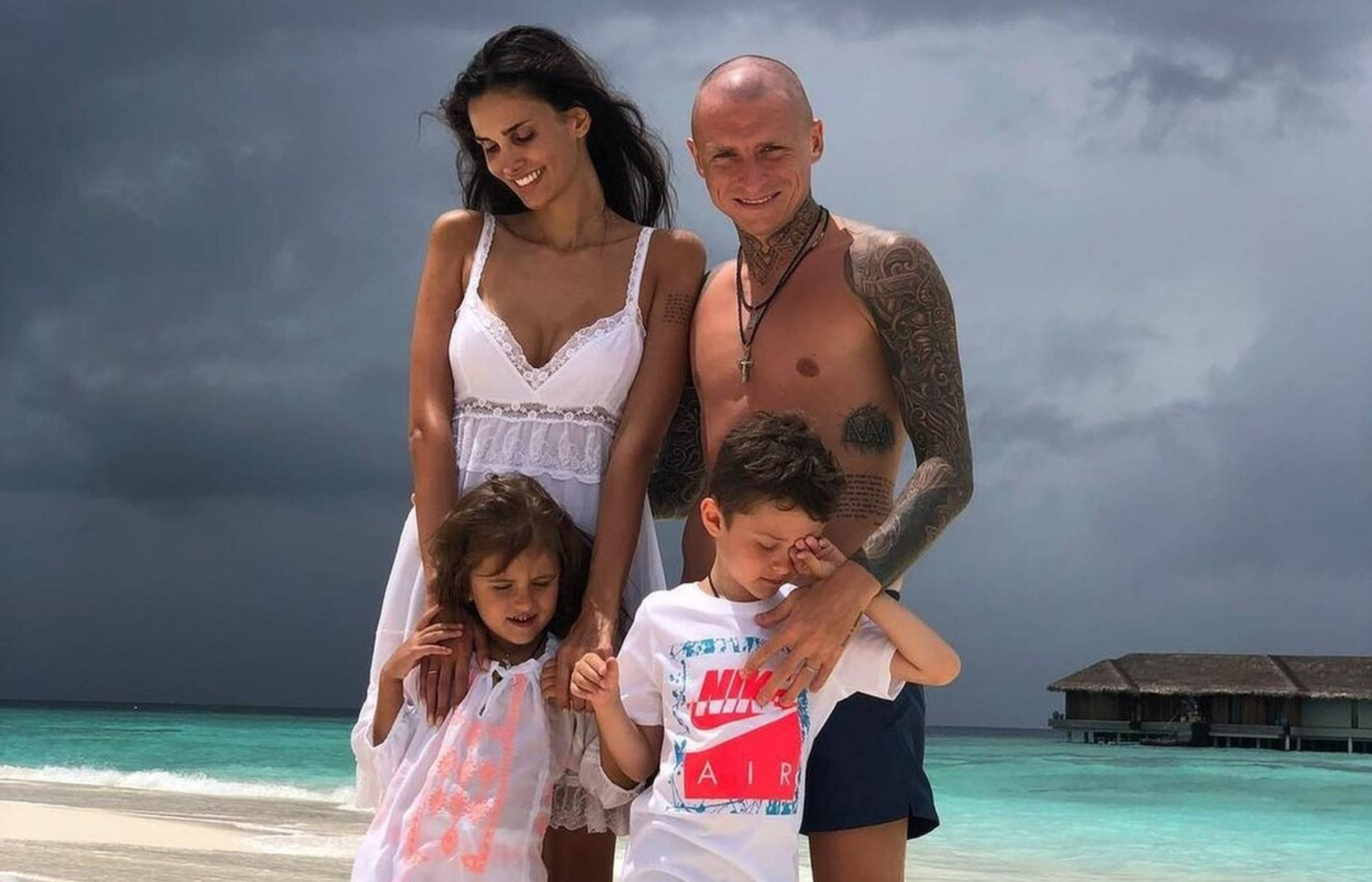 Instagram (запрещен в РФ) @alana_mamaeva
