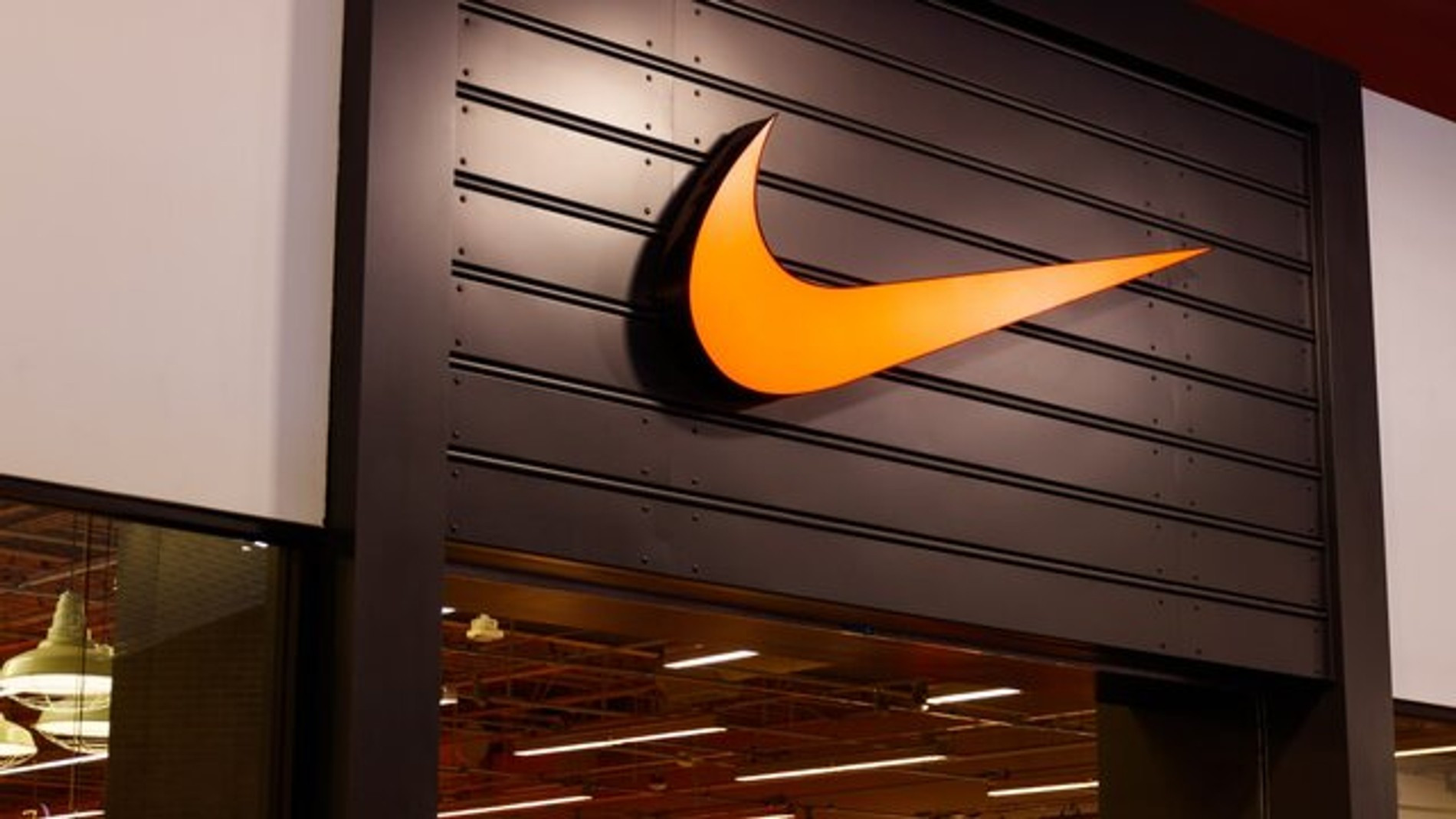 Эмблема Nike
Фото: depositphotos / Nike