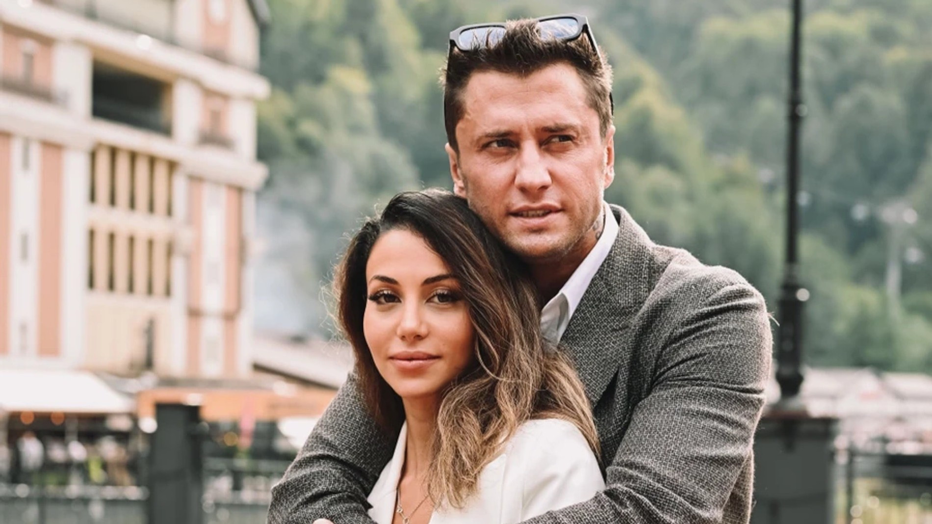 Павел Прилучный и Зепюр Брутян в Сочи 
Фото: Super.ru / Марченко Александра