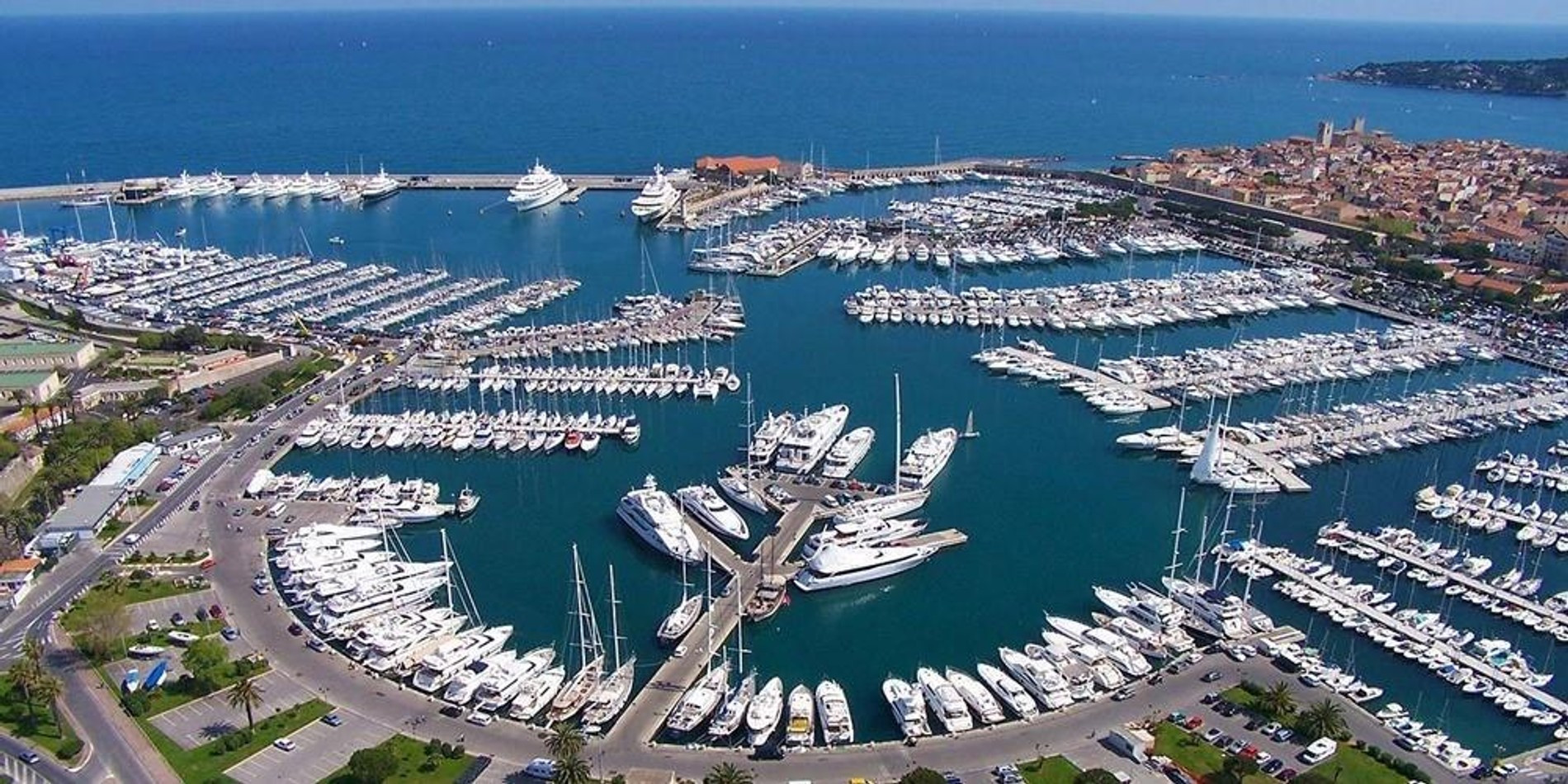 Антиб, Лазурный Берег Франции
Фото: azamara.com