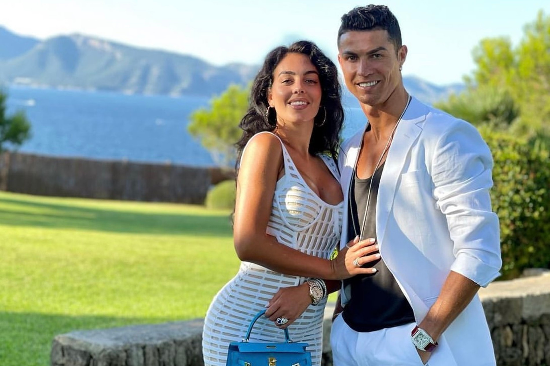 Криштиану Роналду и Джорджина Родригес
Фото: Инстаграм (запрещен в РФ)