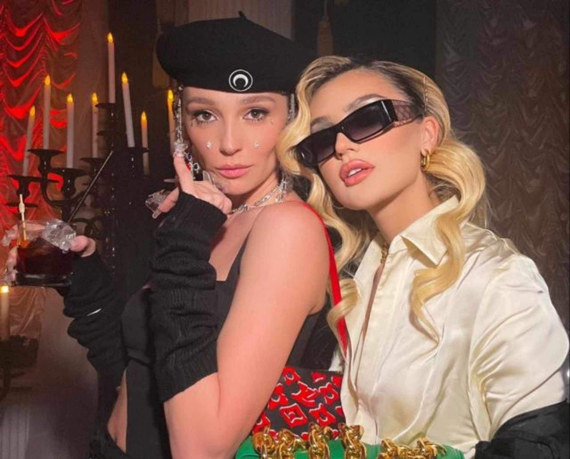 Настя Ивлеева и Дина Саева
Фото: Инстаграм (запрещен в РФ) @_agentgirl_