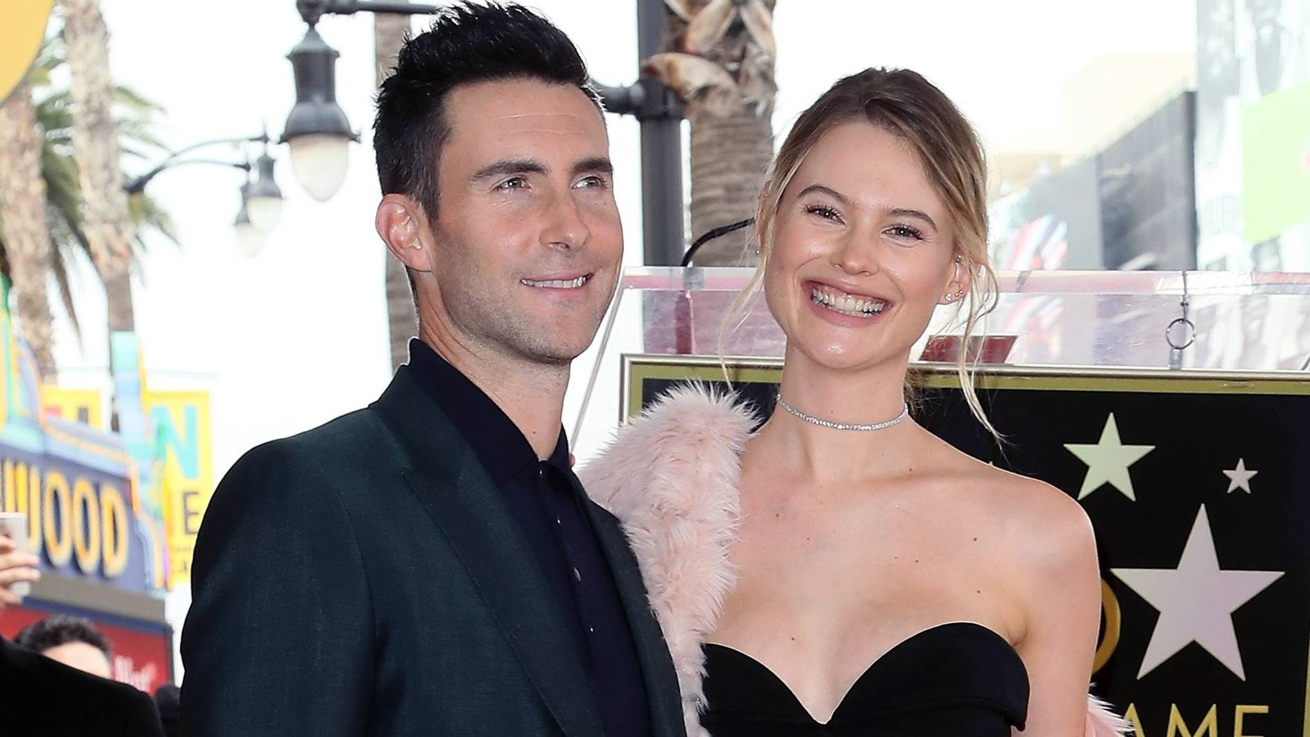 Бехати Принслу и Адам Левин
Фото: Getty Images