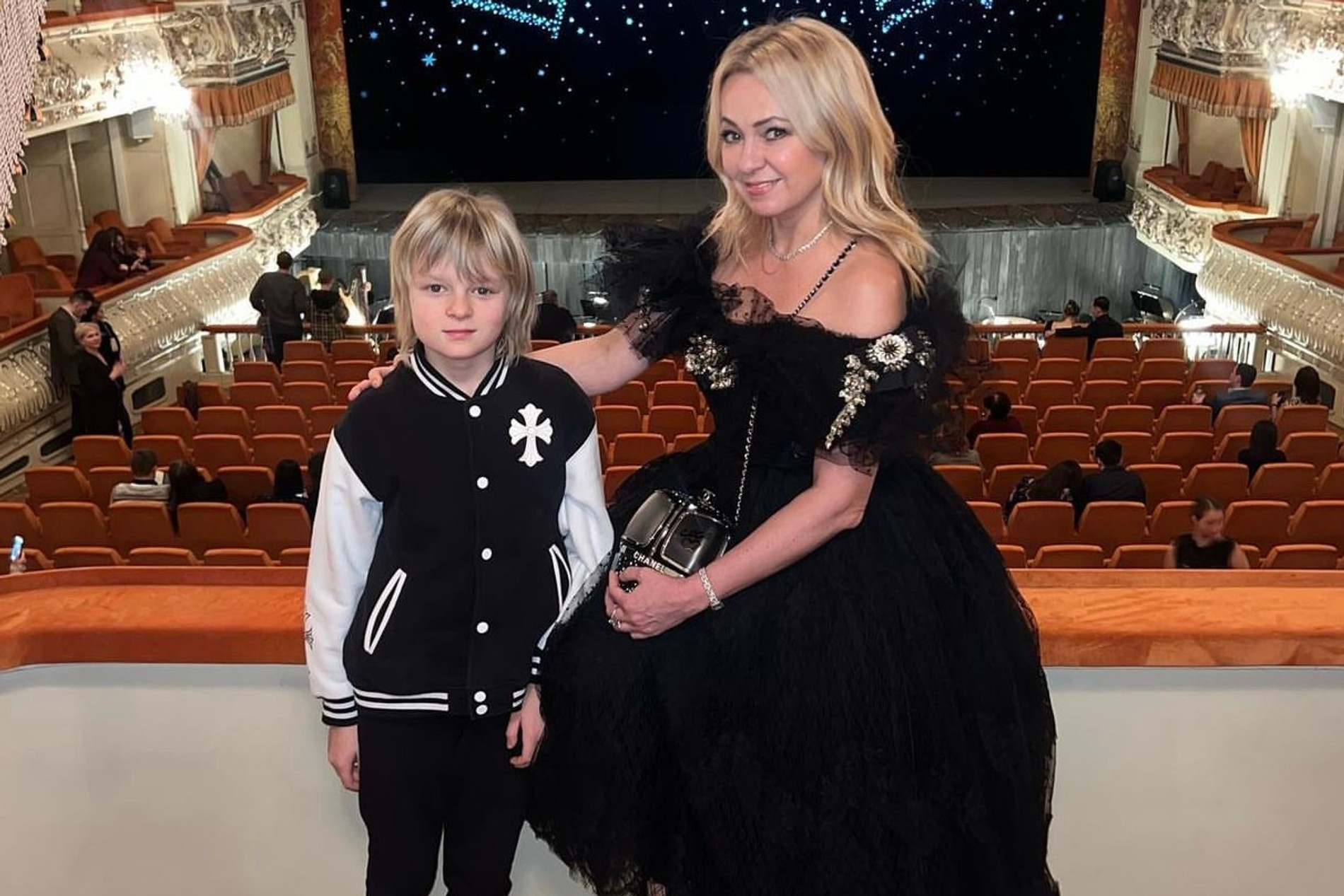 Яна Рудковская с сыном Сашей
Фото: Инстаграм (запрещен в РФ) @rudkovskayaofficial