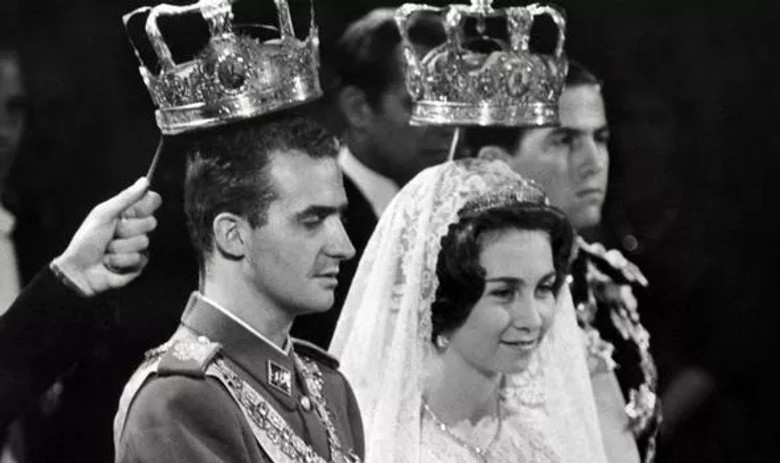 Хуан Карлос на венчании с Софией, 1962 г. Источник: Getty Images