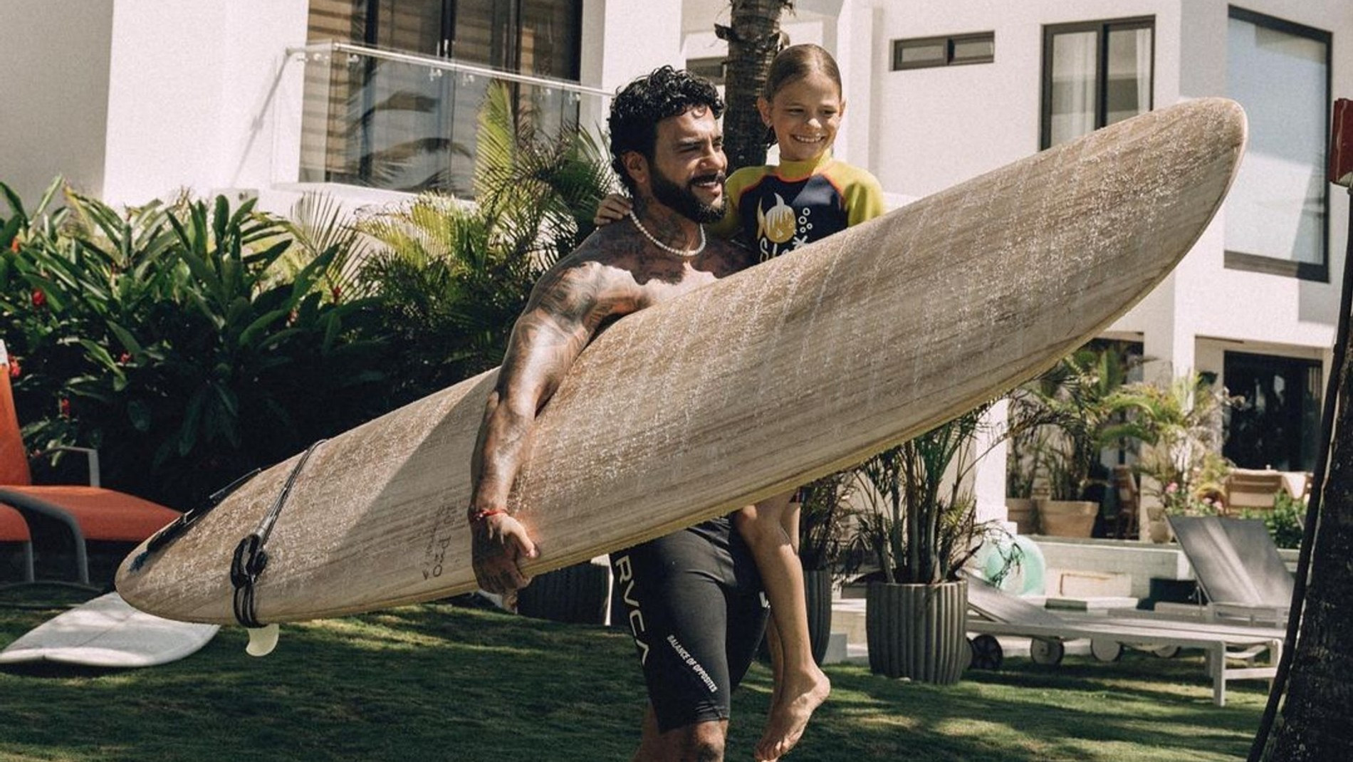 Тимати с дочерью Алисой
Фото: Инстаграм (запрещен в РФ) / @timatiofficial