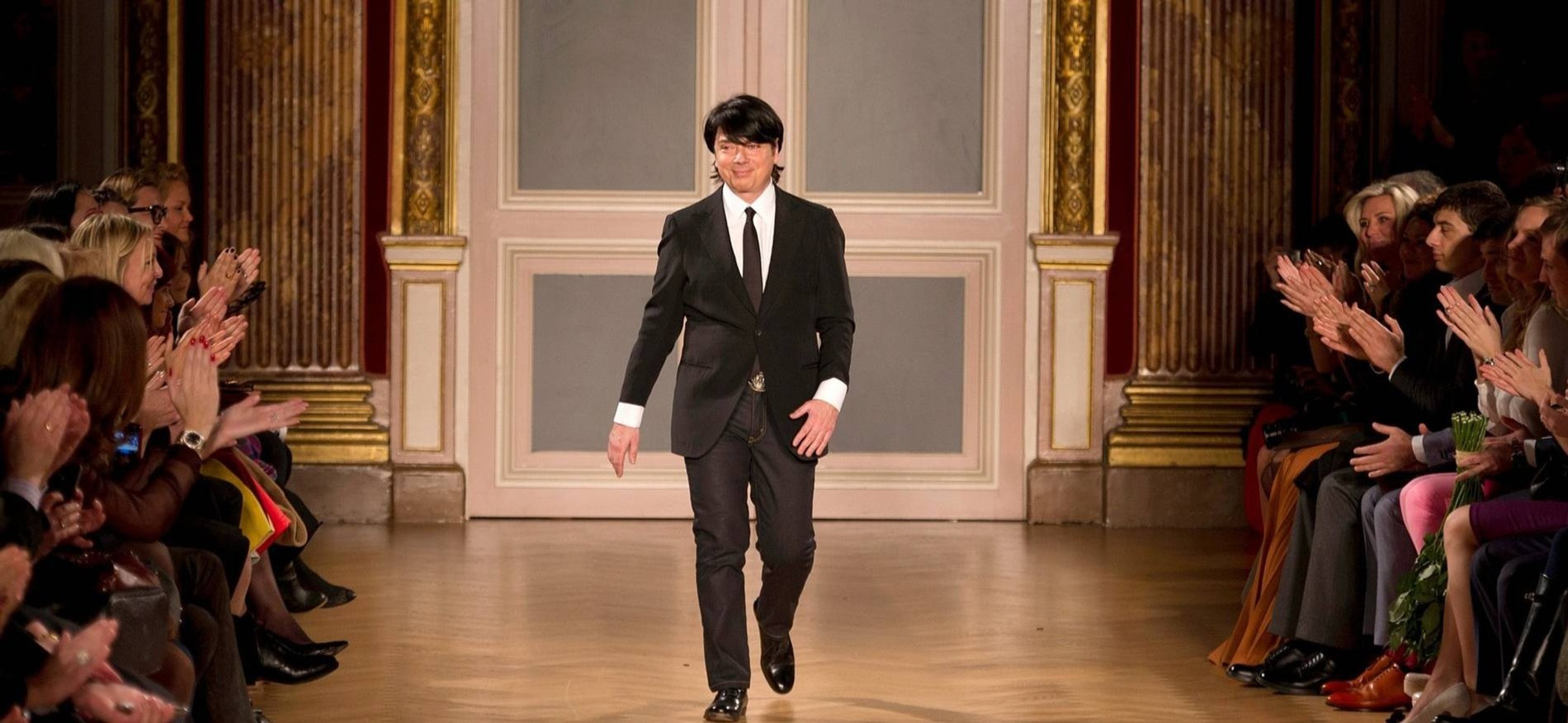 Валентин Юдашкин после показа своей коллекции в Париже в 2013 году
Фото: Getty Images