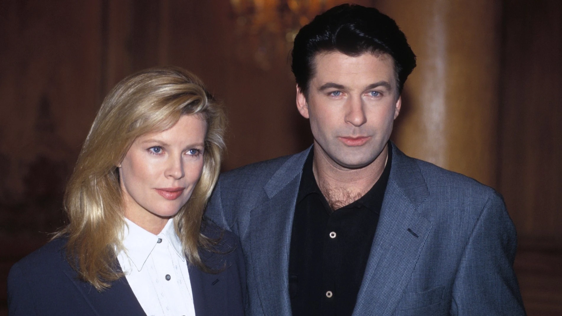 Ким Бейсингер и Алек Болдуин в 1994 году в Париже
Фото: Getty Images