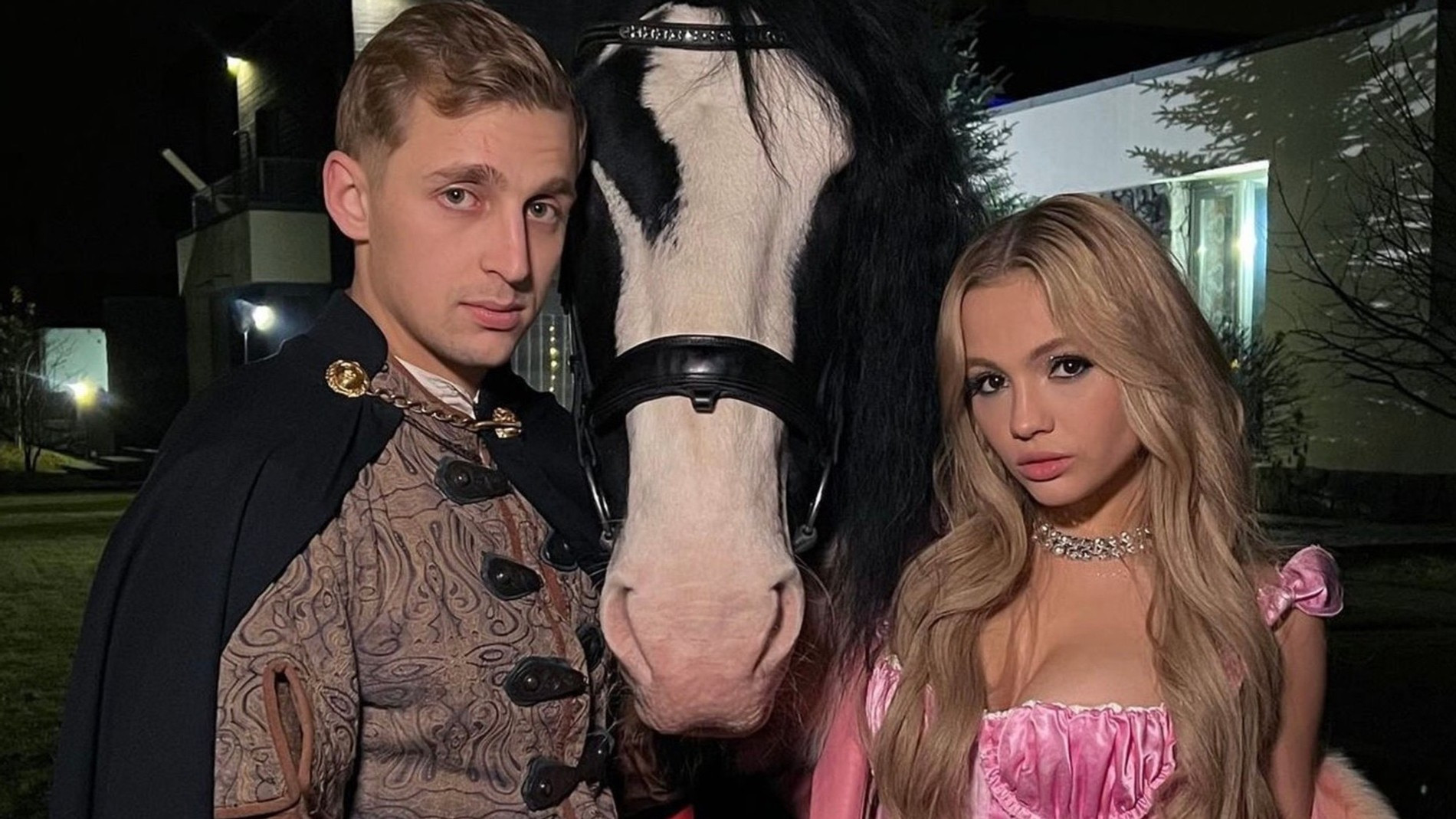 Саша Стоун и Валя Карнавал
Фото: Инстаграм (запрещен в РФ) @karna_val