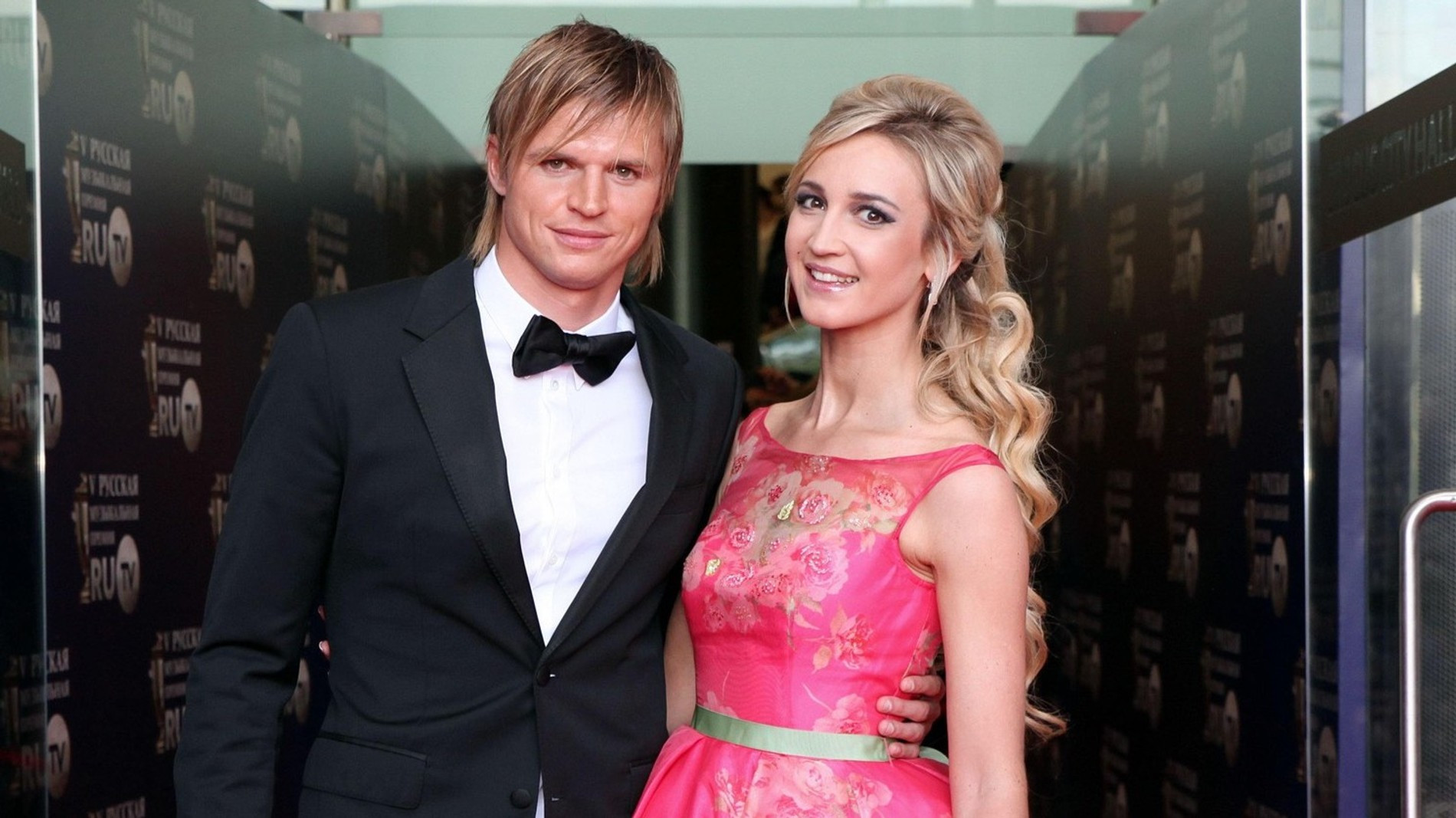 Дмитрий Тарасов и Ольга Бузова
Фото: Legion-Media