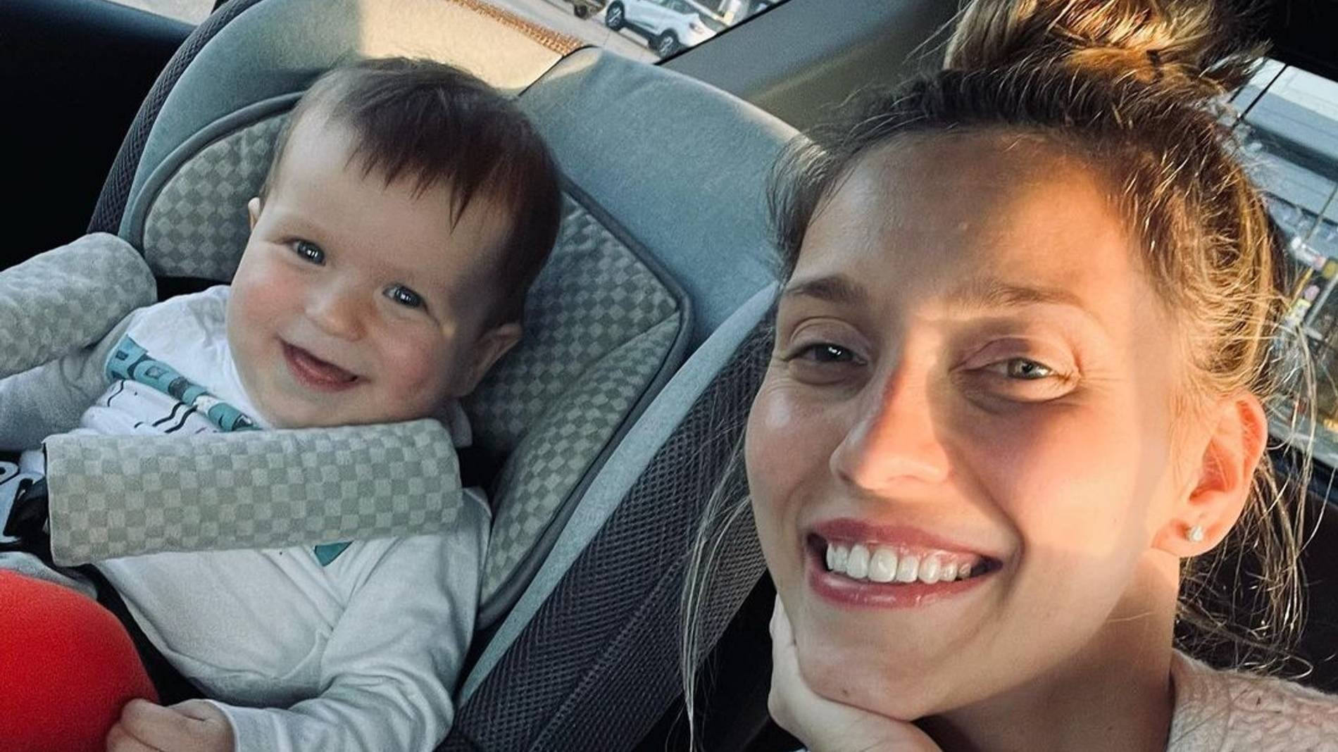 Регина Тодоренко с сыном. Фото: Инстаграм* @reginatodorenko