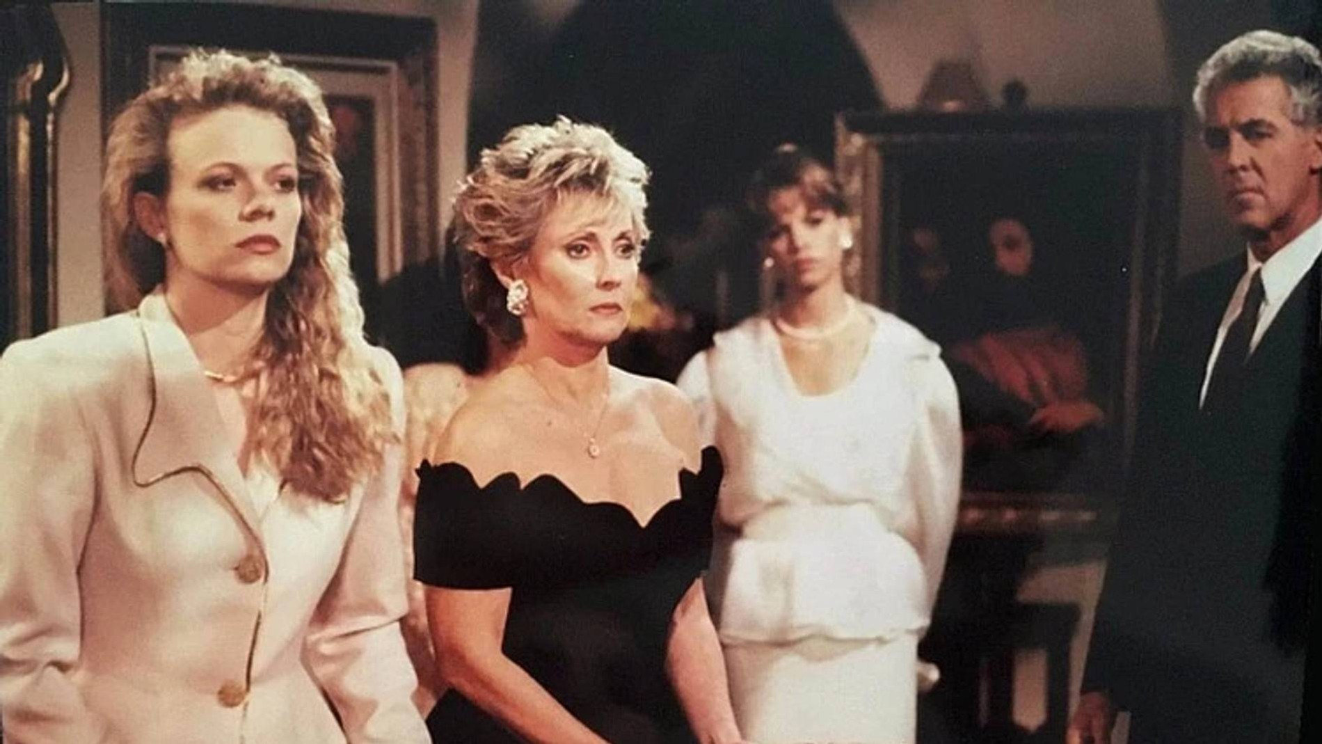 Фото: кадр из сериала «Санта-Барбара»