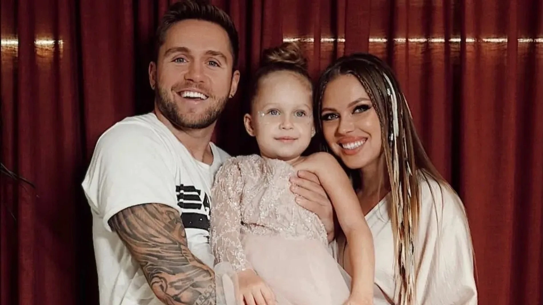 Влад Соколовский и Рита Дакота с дочерью Мией. Фото: Инстаграм* @ritadakota