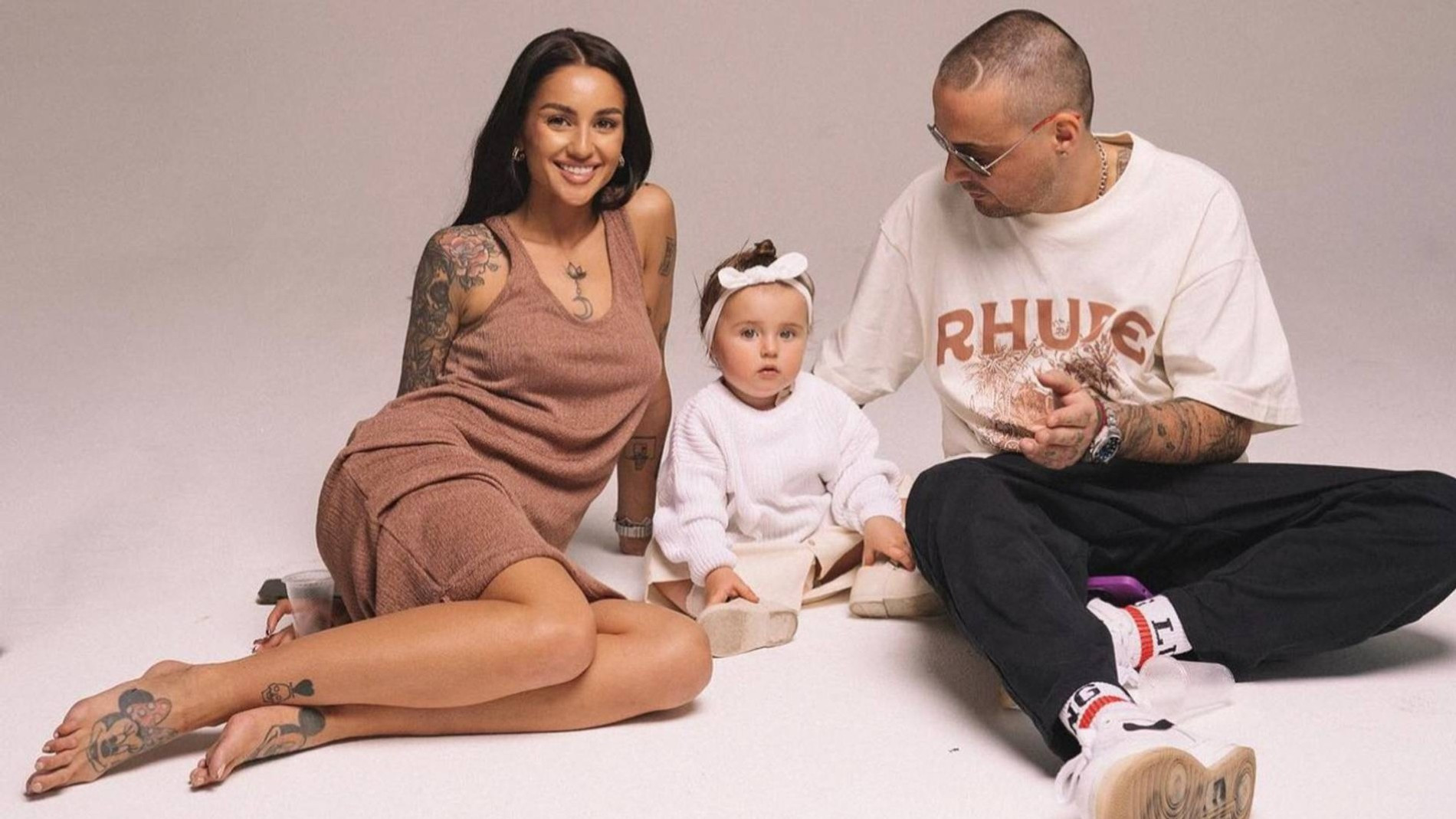 Юлия Королева и Гуф с дочерью. Фото: Инстаграм (запрещен в РФ) Юлии