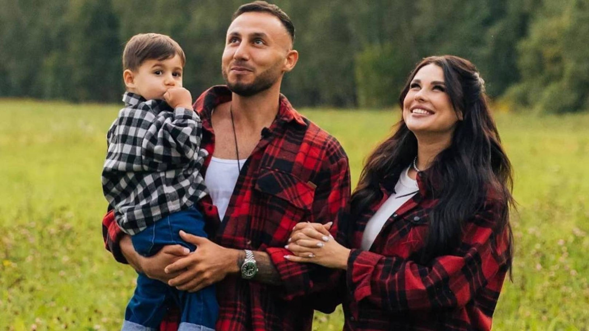 Ирина Пинчук и Арай Чобанян с сыном Давидом. Фото: Инстаграм*