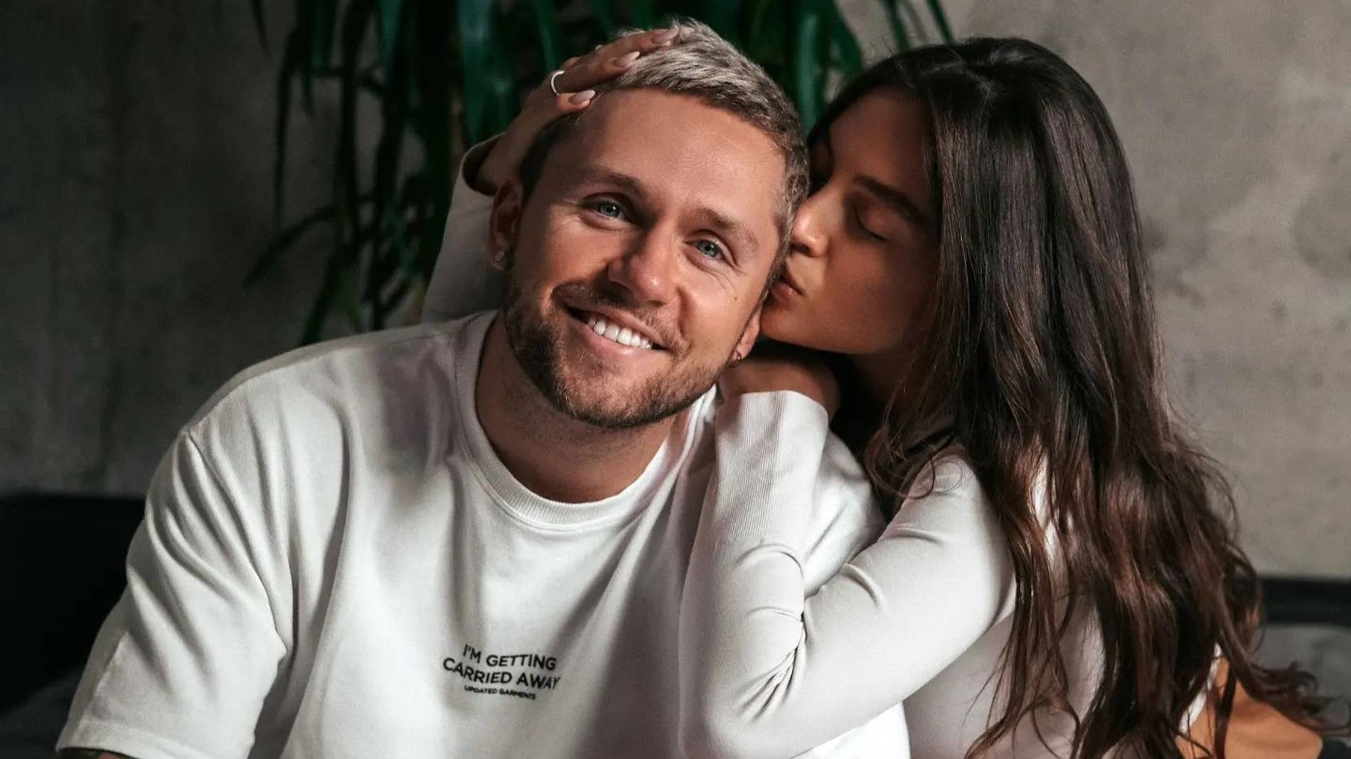 Влад Соколовский с возлюбленной Ангелиной Сурковой. Фото: Инстаграм (запрещен в РФ) @vs20