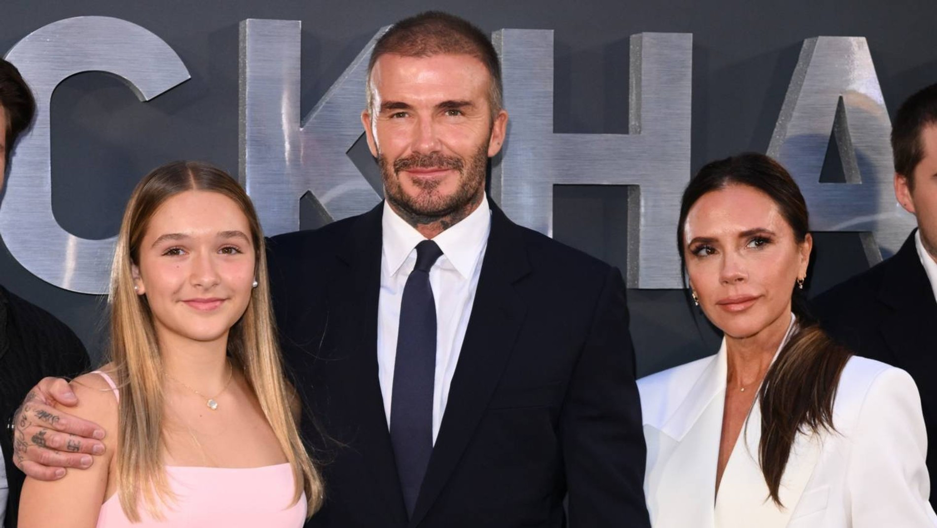 Дэвид и Виктория Бекхэм с дочерью Харпер. Фото: Getty 