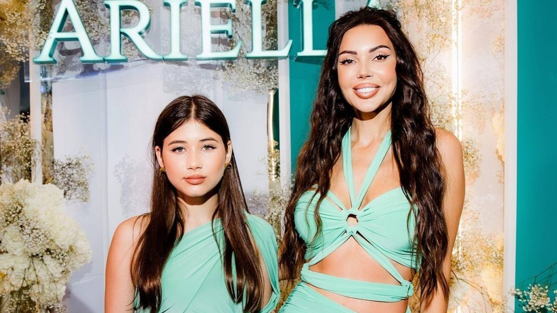 Оксана Самойлова с дочерью Ариелой. Фото: Инстаграм* @samoylovaoxana