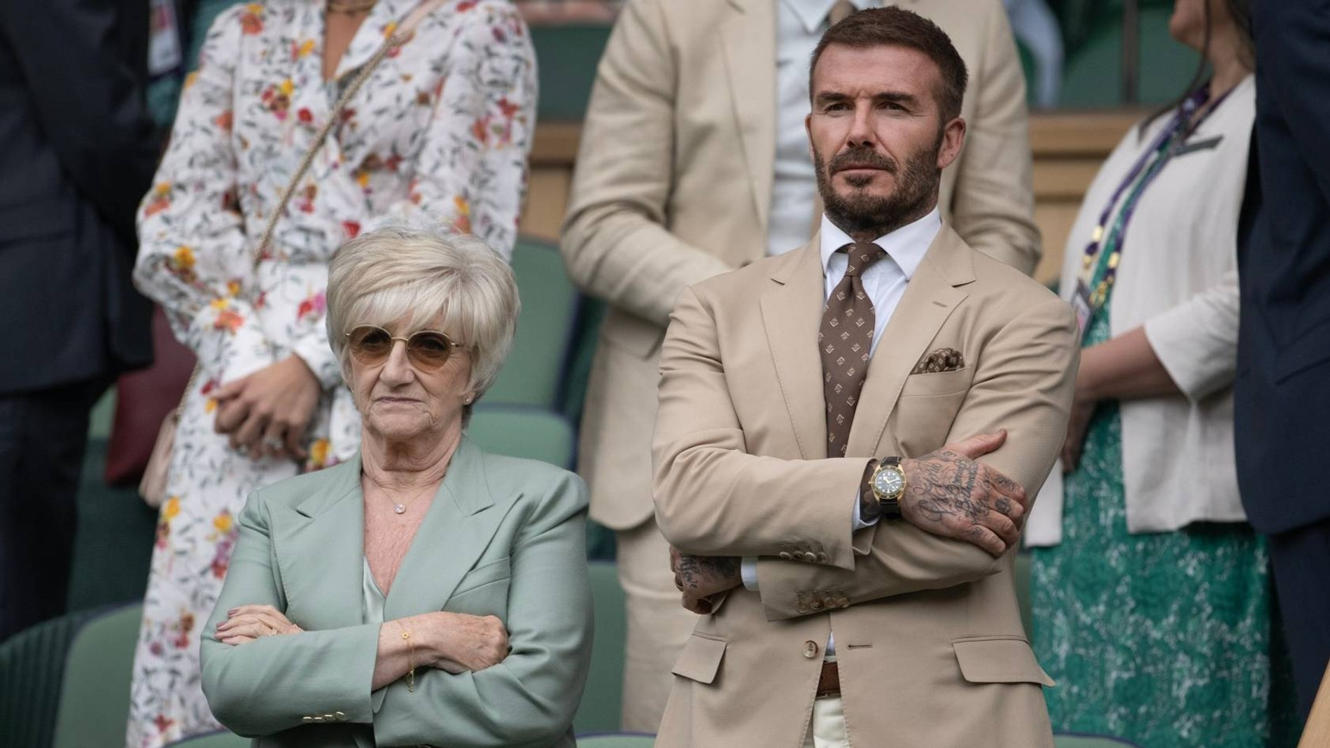 Дэвид Бекхэм с мамой Сандрой. Фото: Getty Images