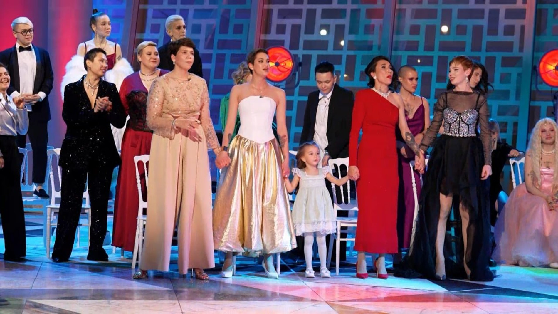 Финалистки шоу «Пацанки» Маша Семина, Даша Поцелуева, Вера Федоренко и Света Токарова. Фото: Телеграм @new_pacanki