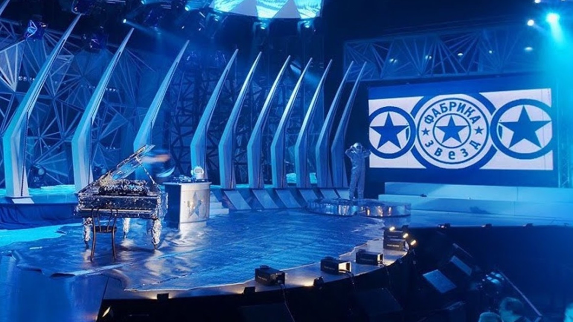 Арина Рыженкова. Фото: фан-клуб «Фабрики звезд» во Вконтакте