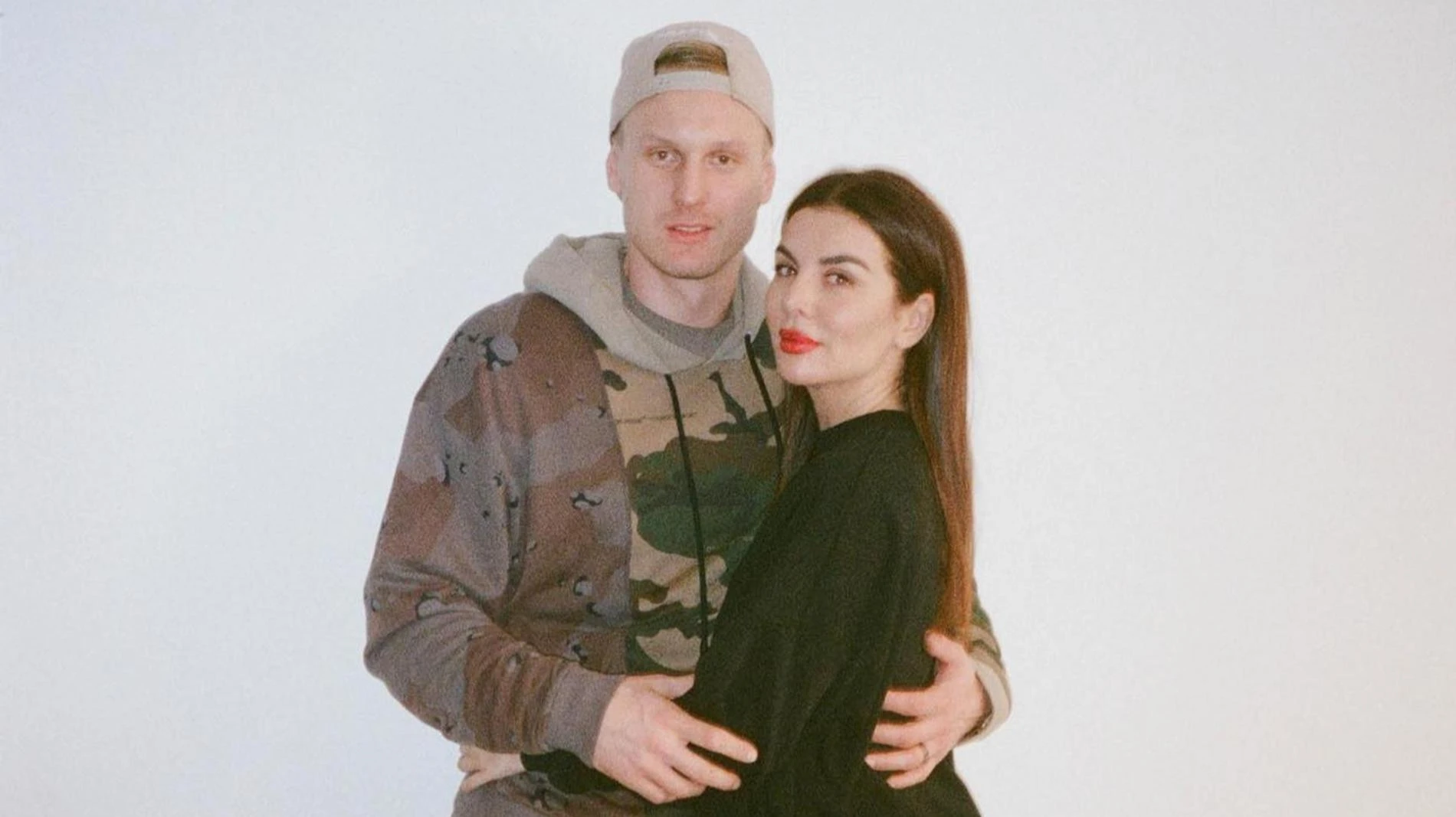 Анна Седокова и Янис Тимма. Фото: Инстаграм* @annasedokova