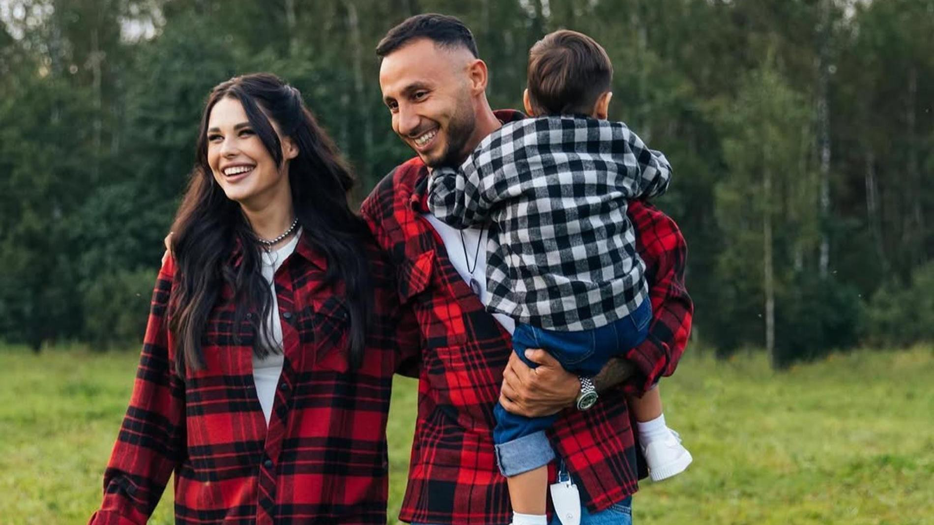 Ирина Пинчук и Арай Чобанян со старшим сыном Давидом. Фото: Инстаграм* @pinchuk_official