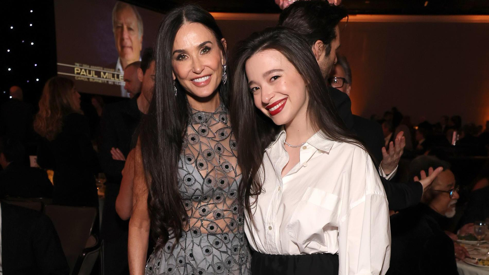 Деми Мур и Майки Мэдисон. Фото: Getty Images