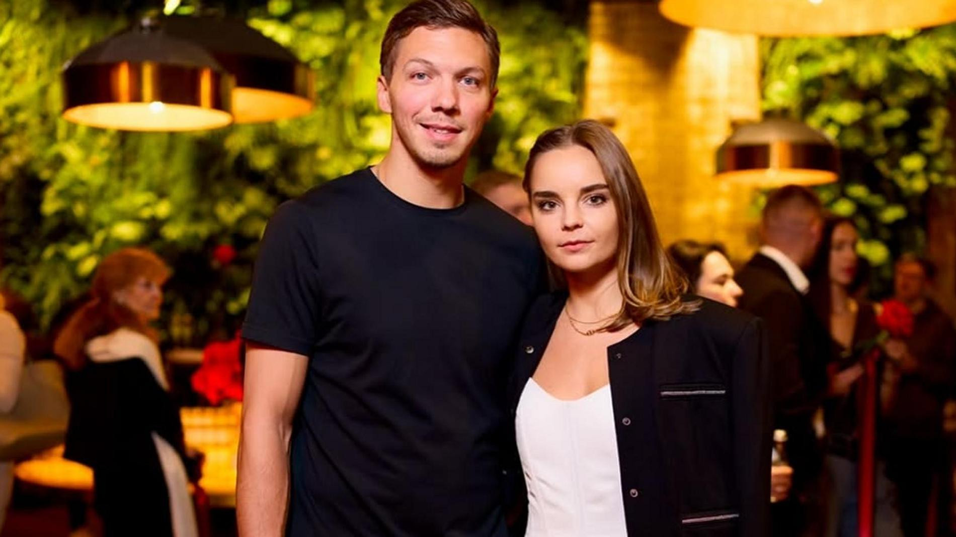 Дмитрий Соловьев и Дина Аверина. Фото: Инстаграм (запрещен в РФ) @dinaverina98