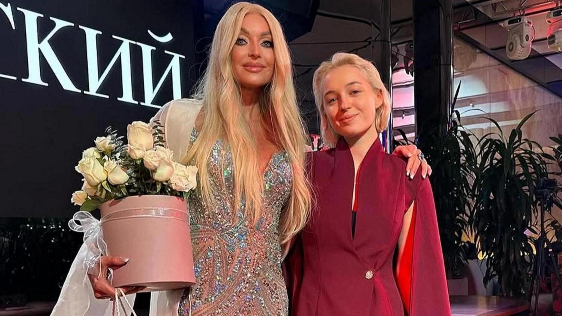 Анастасия Волочкова с дочерью Ариадной. Фото: Инстаграм (запрещён в РФ) @volochkova_art