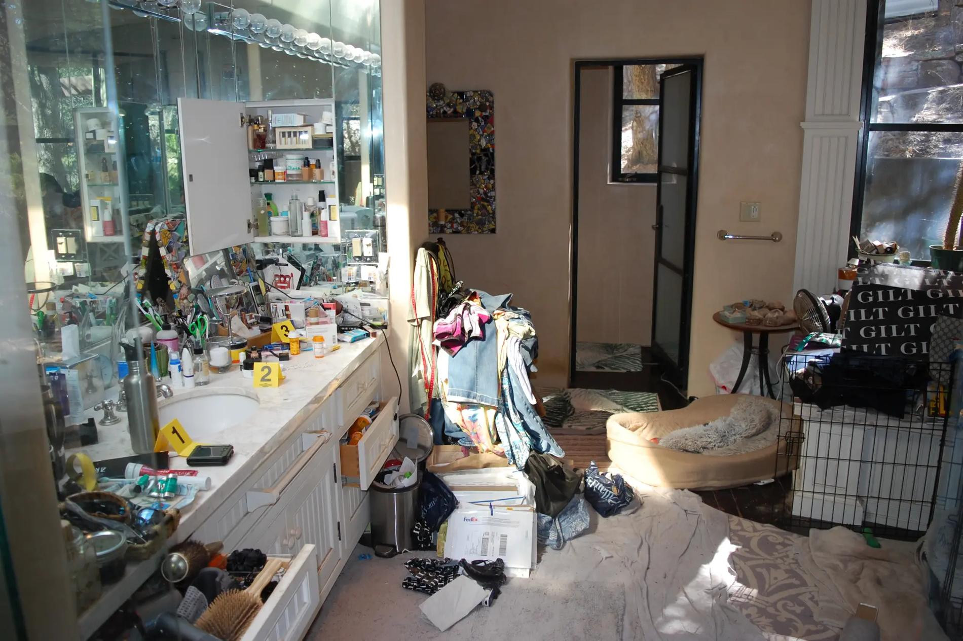 Обстановка в доме Джина Хэкмена и Бетси Аракавы после их смерти. Фото: Page Six